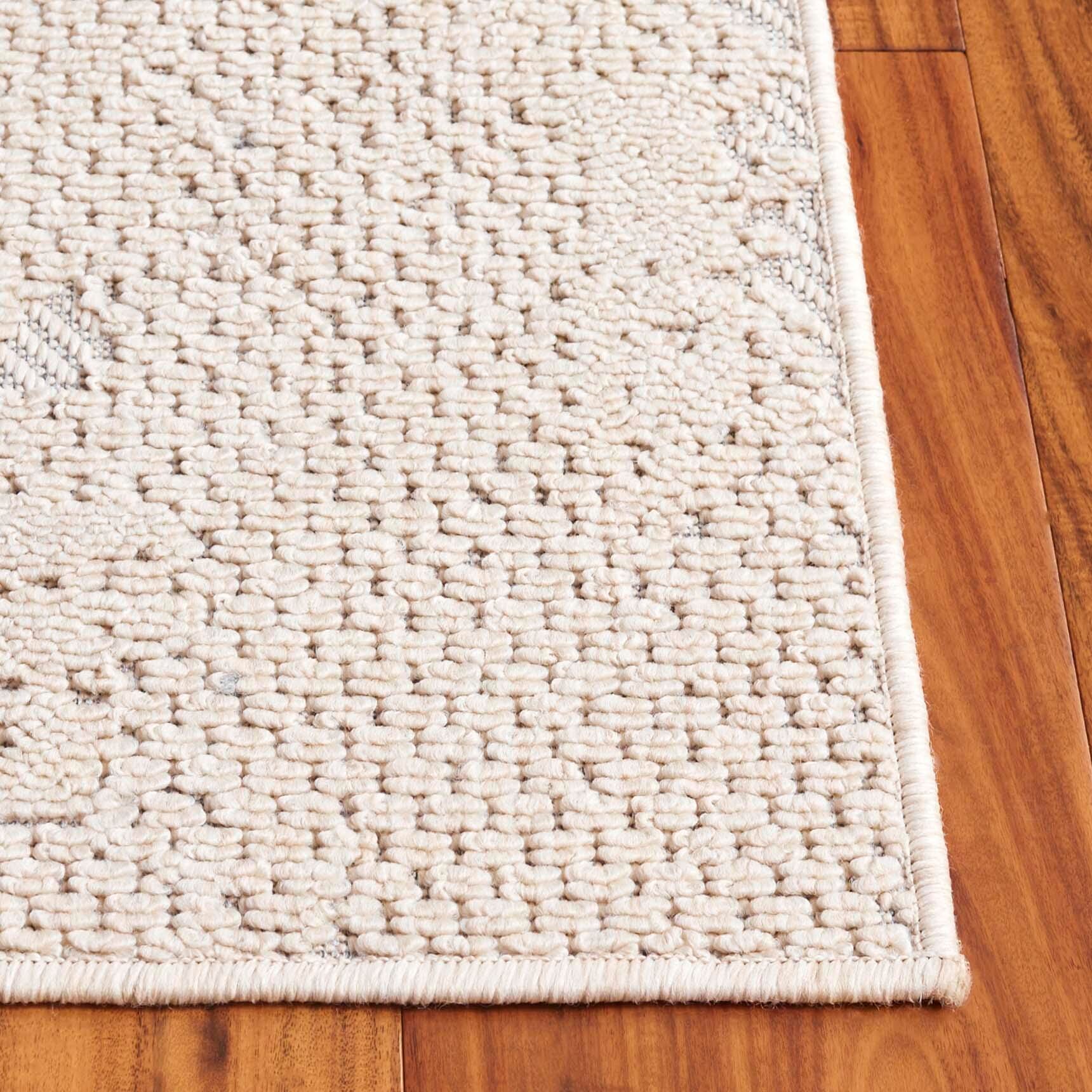Safavieh Milos 5' 3" x 7' 6" Area Rug, Ivory, large