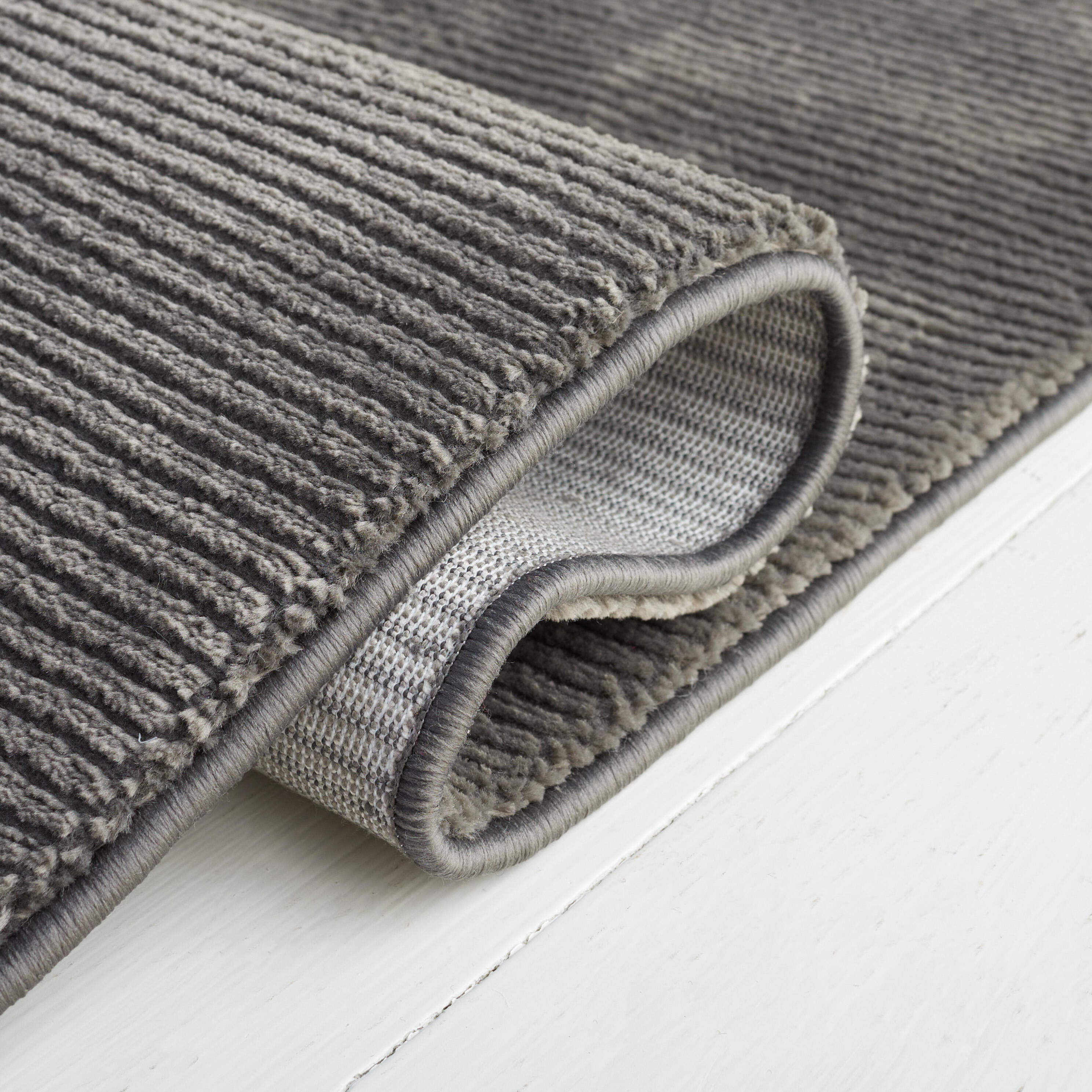 Safavieh Revive 5' 3" x 7' 7" Area Rug, Charcoal, large