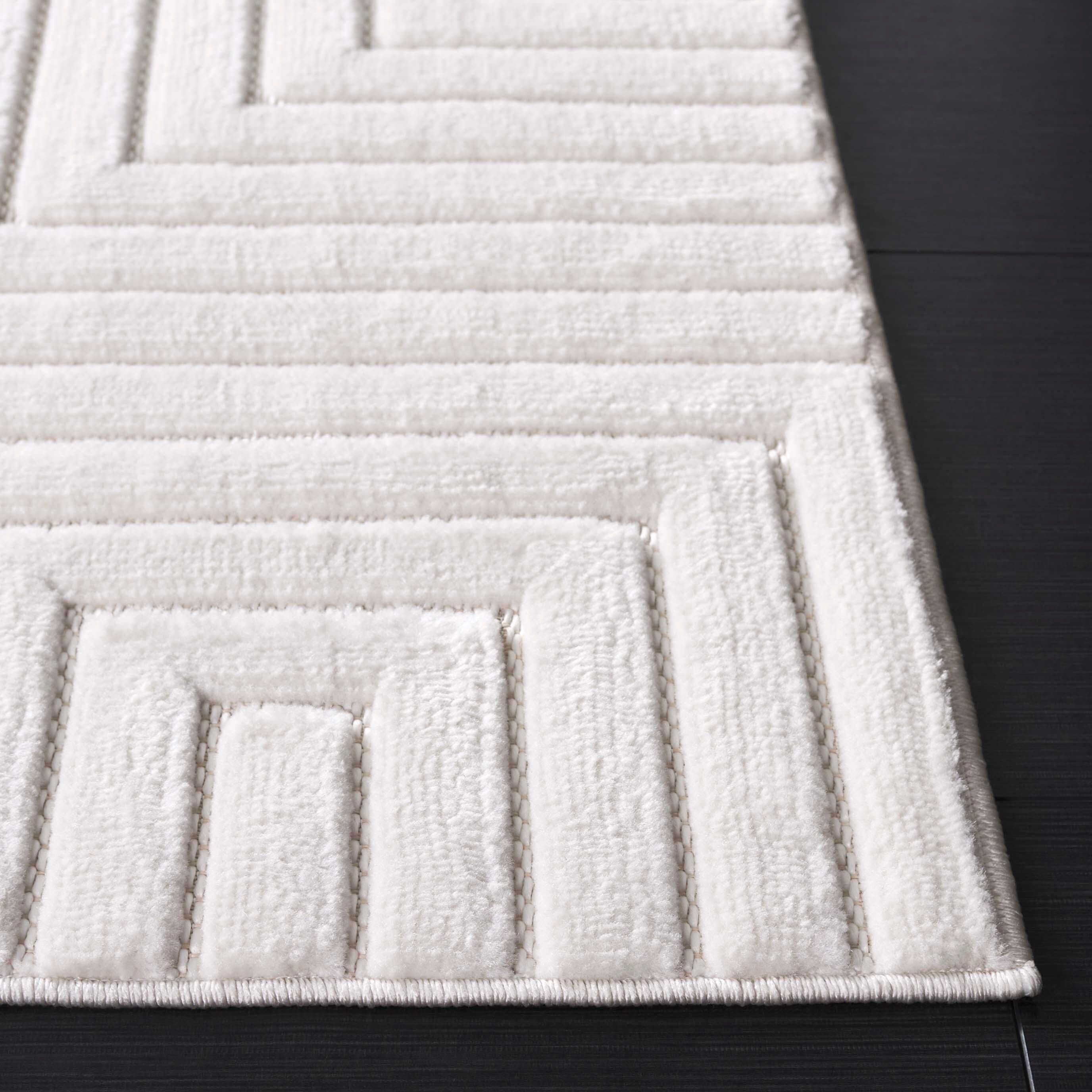 Safavieh Selena 2' 2" x 8' Runner Rug, Ivory, large
