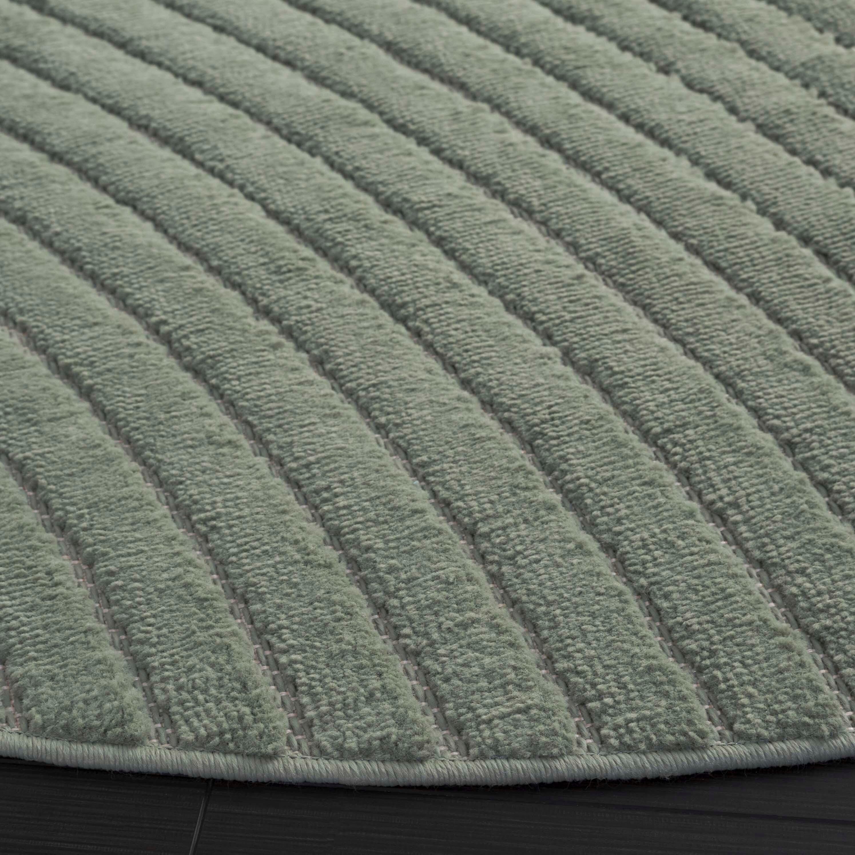 Safavieh Selena 6' 7" x 6' 7" Round Area Rug, Green, large