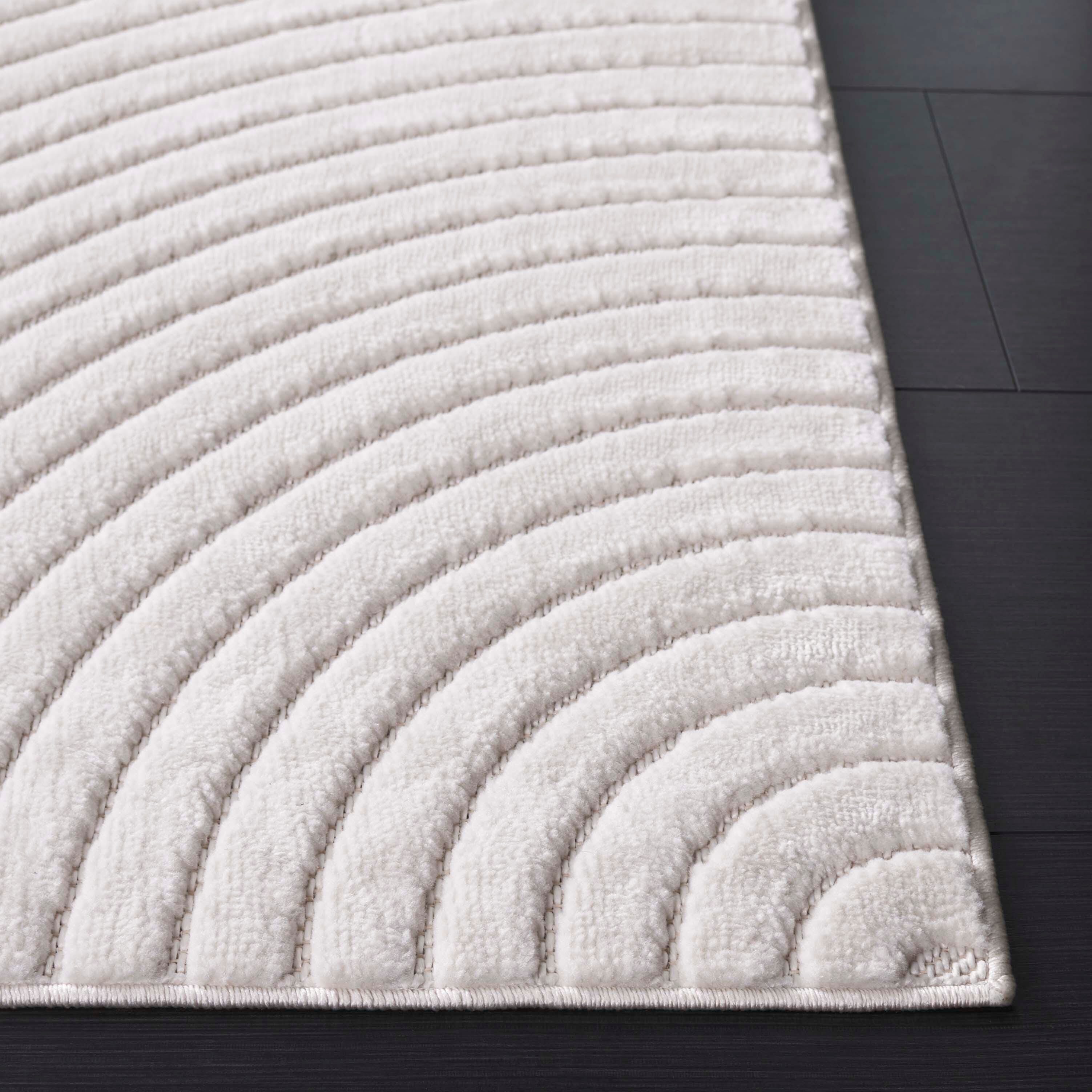 Safavieh Selena 2' 2" x 8' Runner Rug, Ivory, large