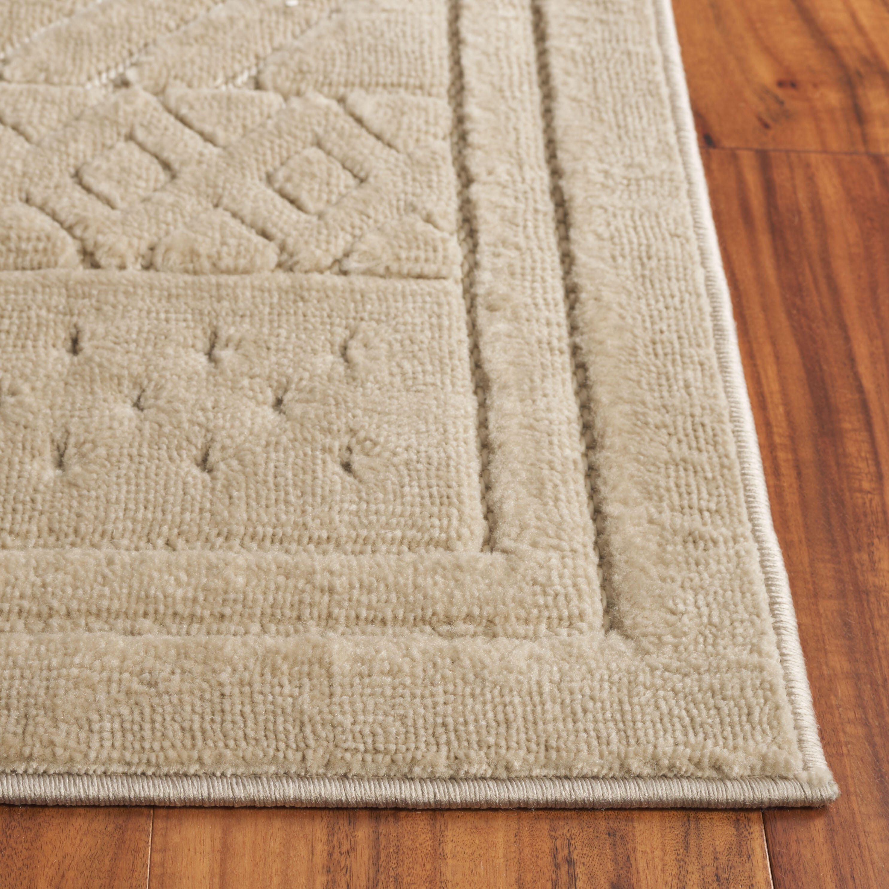Safavieh Selena 2' 2" x 8' Runner Rug, Beige, large