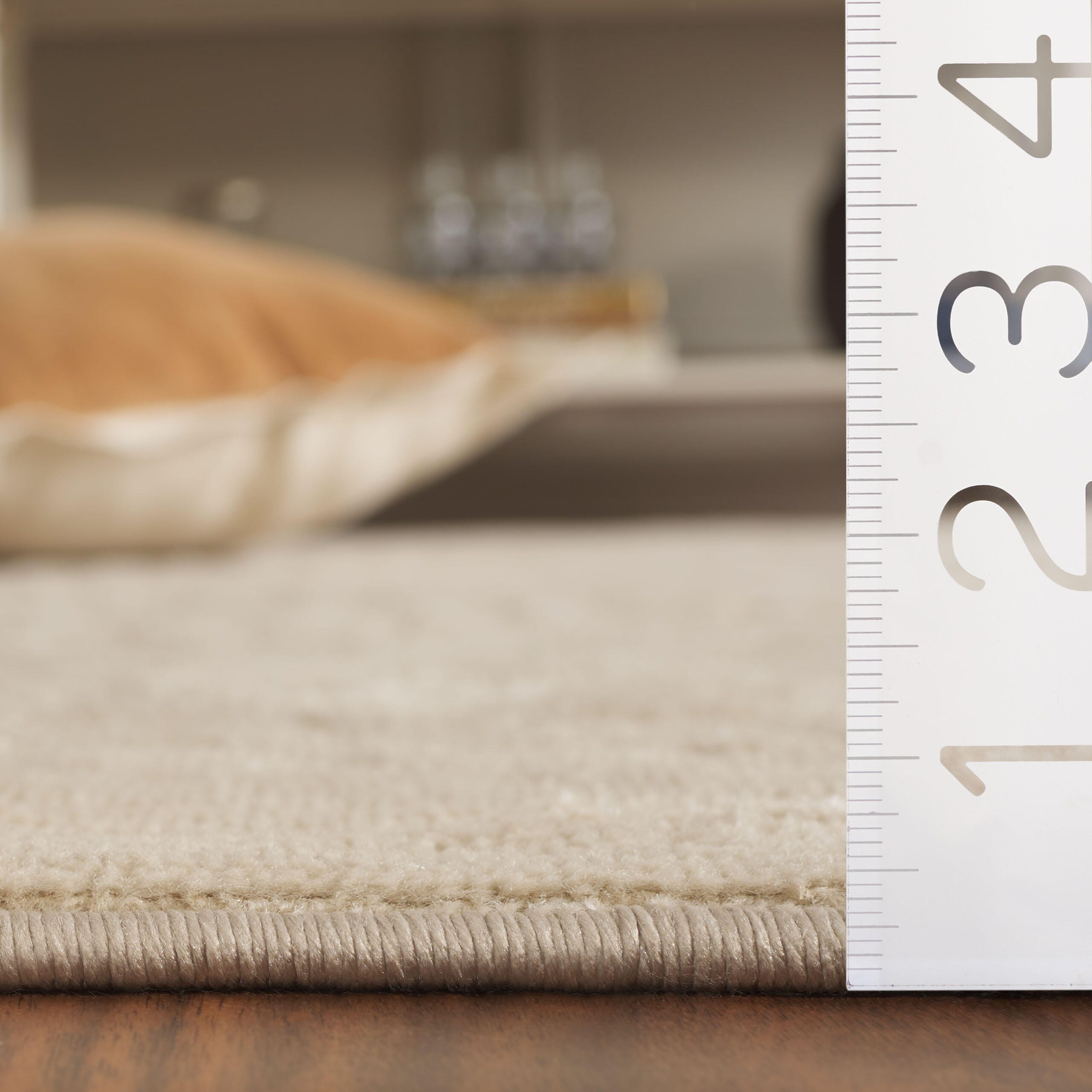 Safavieh Selena 5' 3" x 7' 6" Area Rug, Beige, large