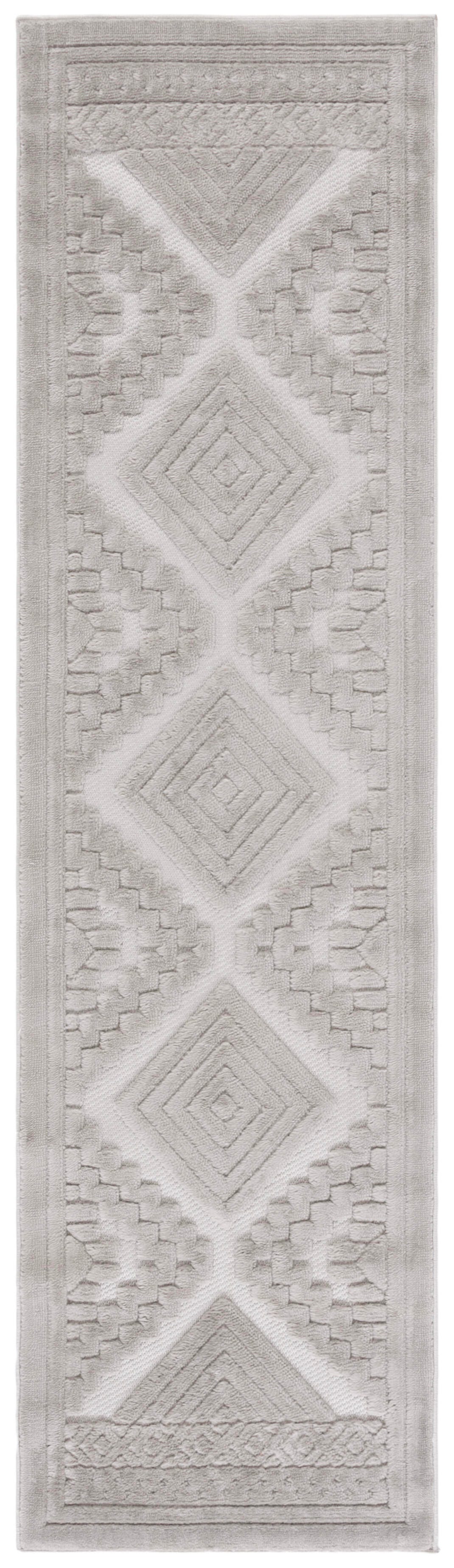 Safavieh Selena 5' 3" x 7' 6" Area Rug, Gray, large