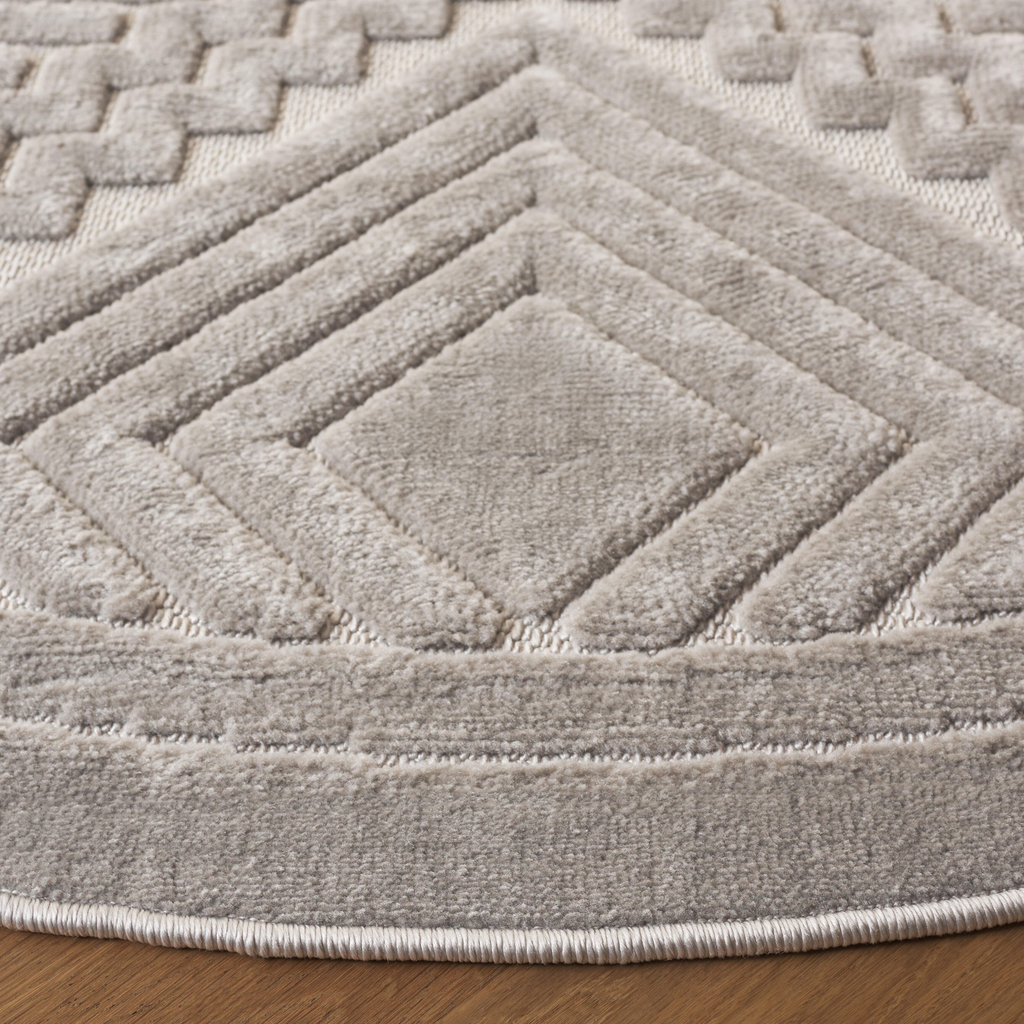 Safavieh Selena 6' 7" x 6' 7" Round Area Rug, Gray, large