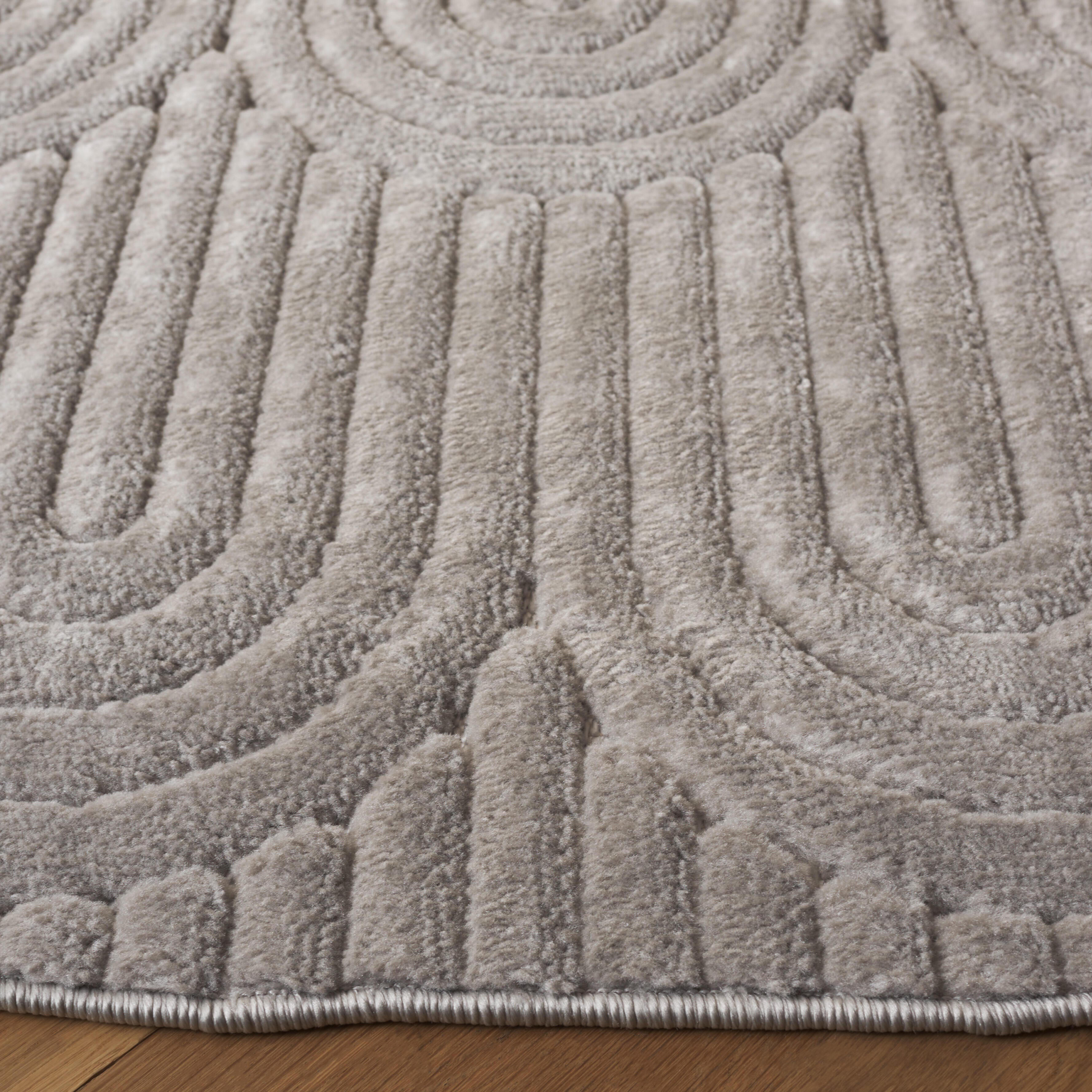 Safavieh Selena 5' 3" x 7' 6" Area Rug, Gray, large