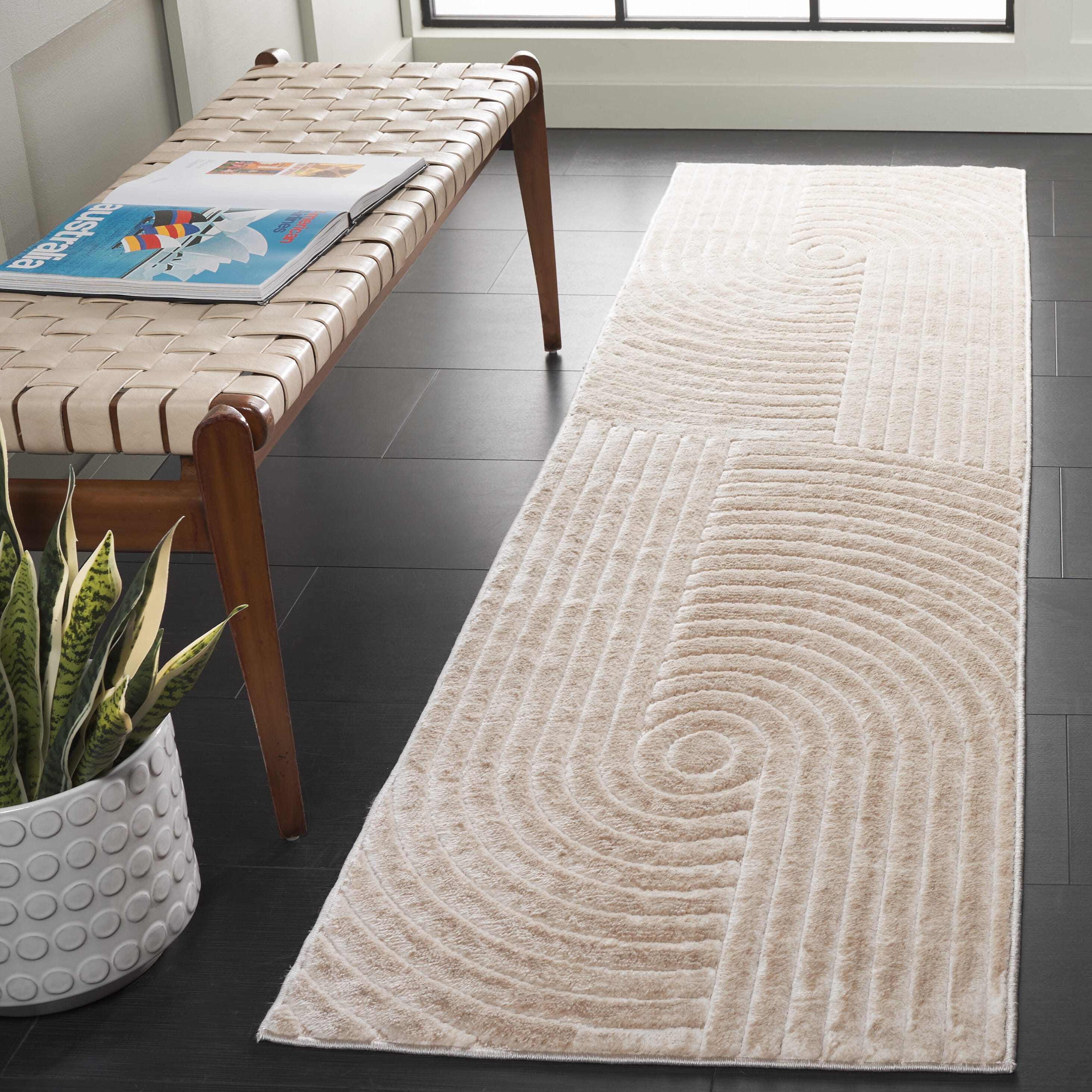 Safavieh Selena 2' 2" x 8' Runner Rug, Beige, rollover