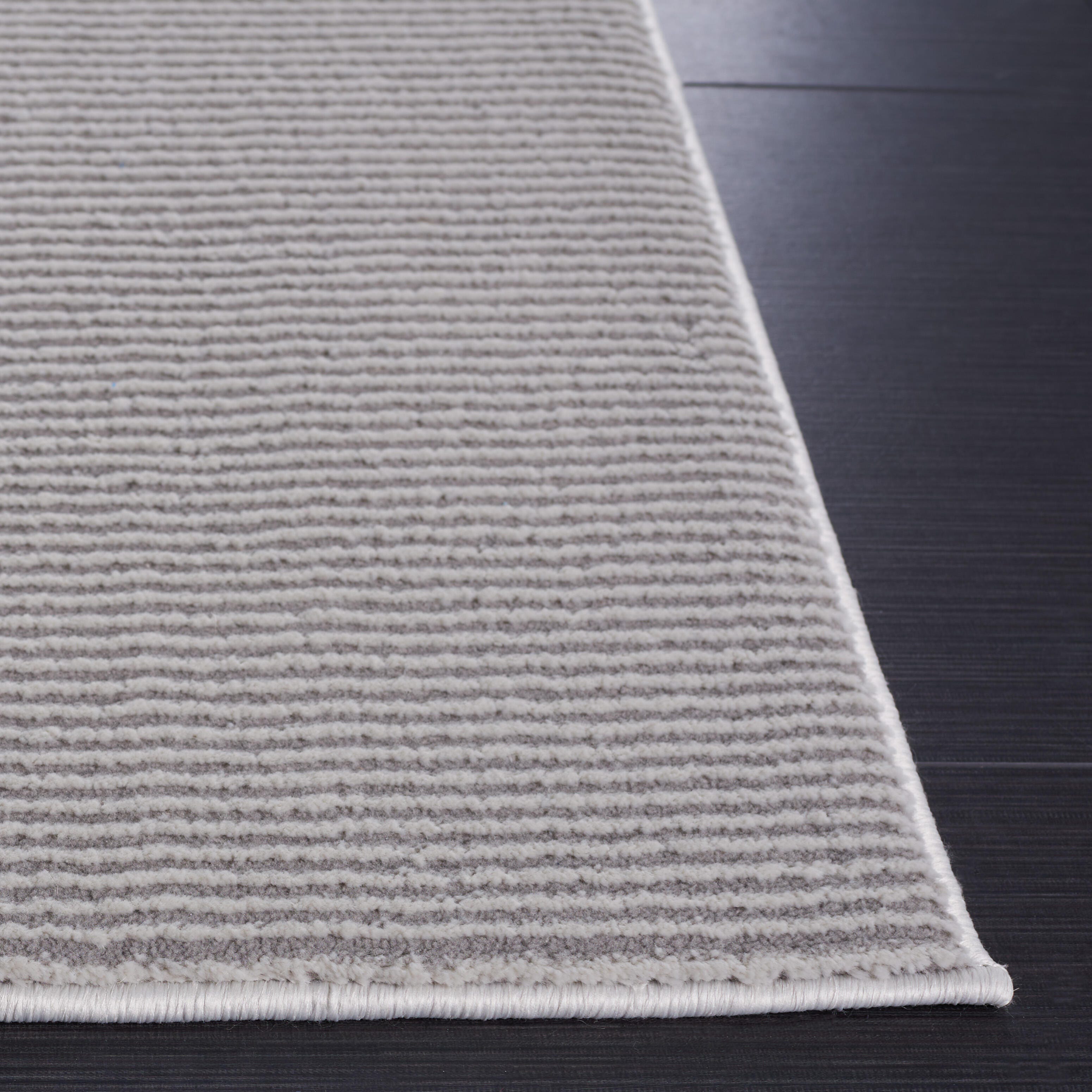 Safavieh Revive 6' 7" x 9' Area Rug, Gray, large