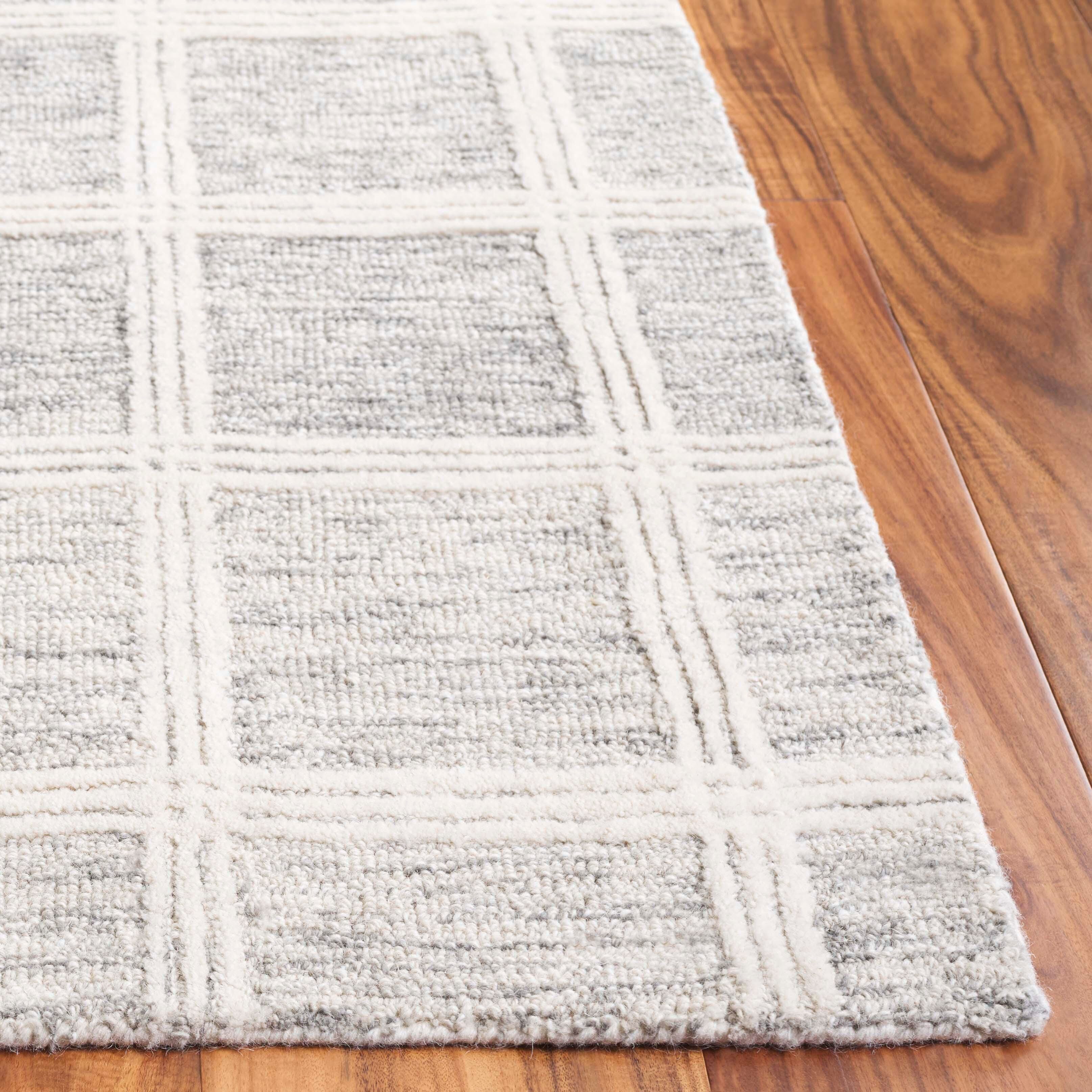 Safavieh Pine 4' x 6' Area Rug, Gray/Ivory, large