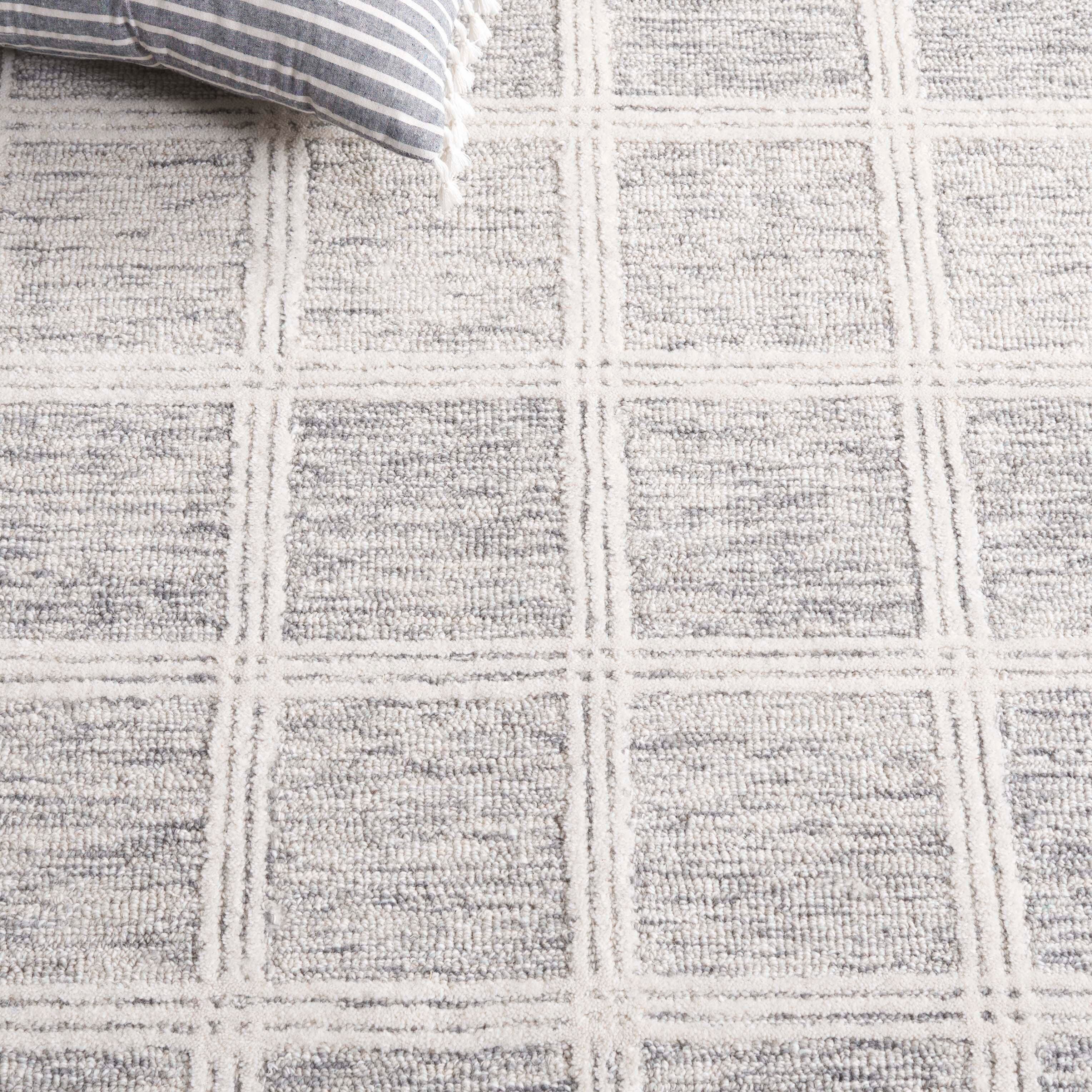 Safavieh Pine 5' x 8' Area Rug, Gray/Ivory, large