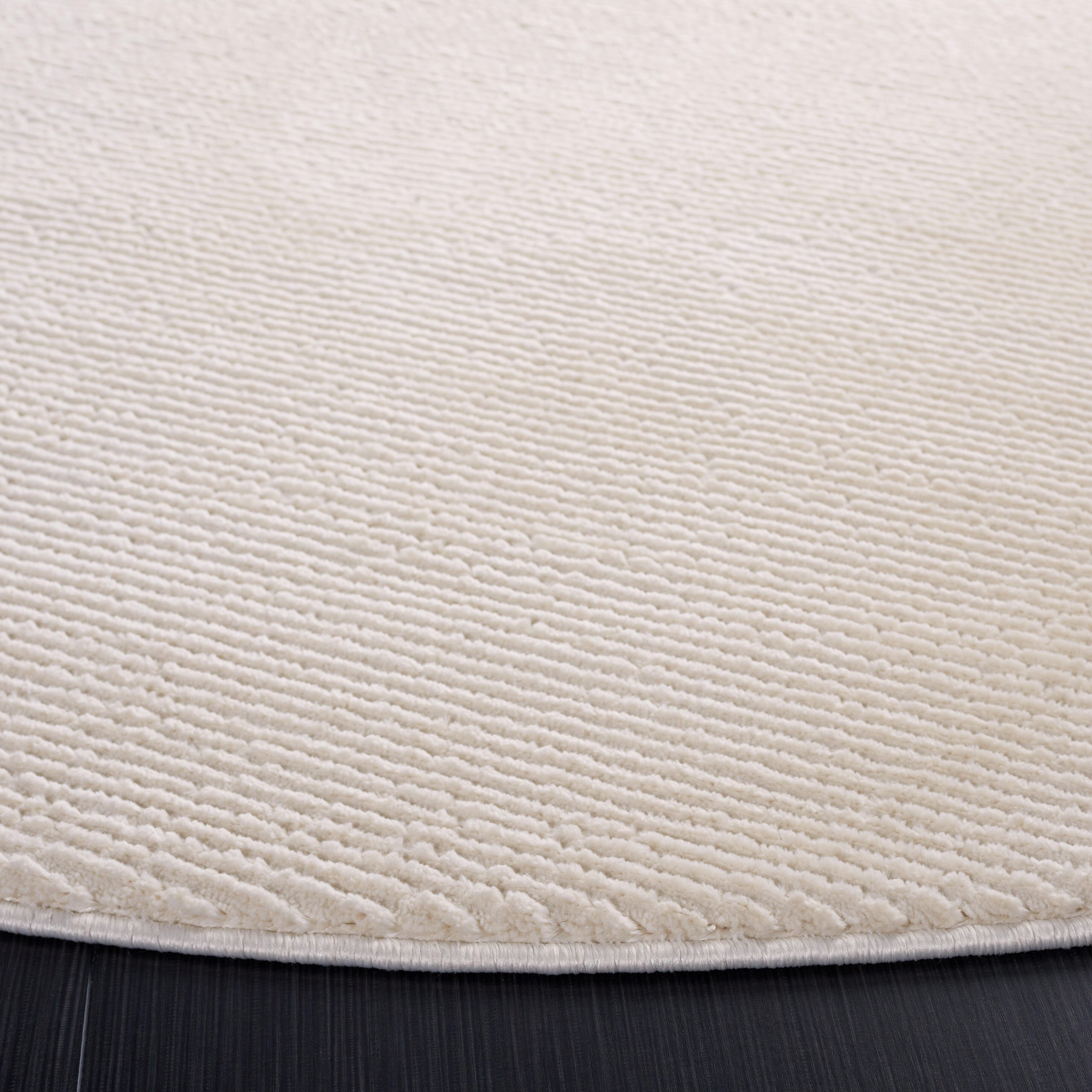 Safavieh Revive 6' 7" x 6' 7" Round Area Rug, Ivory, large