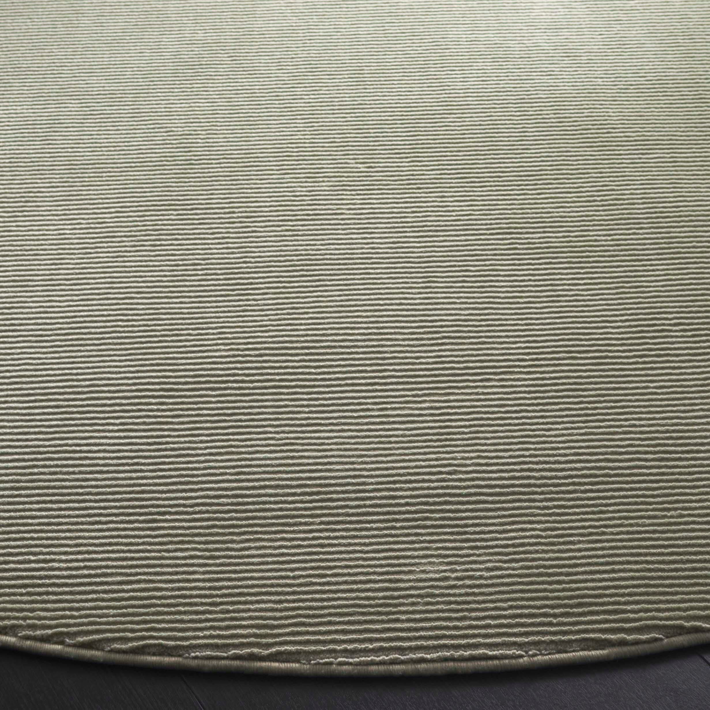 Safavieh Revive 6' 7" x 6' 7" Round Area Rug, Sage, large