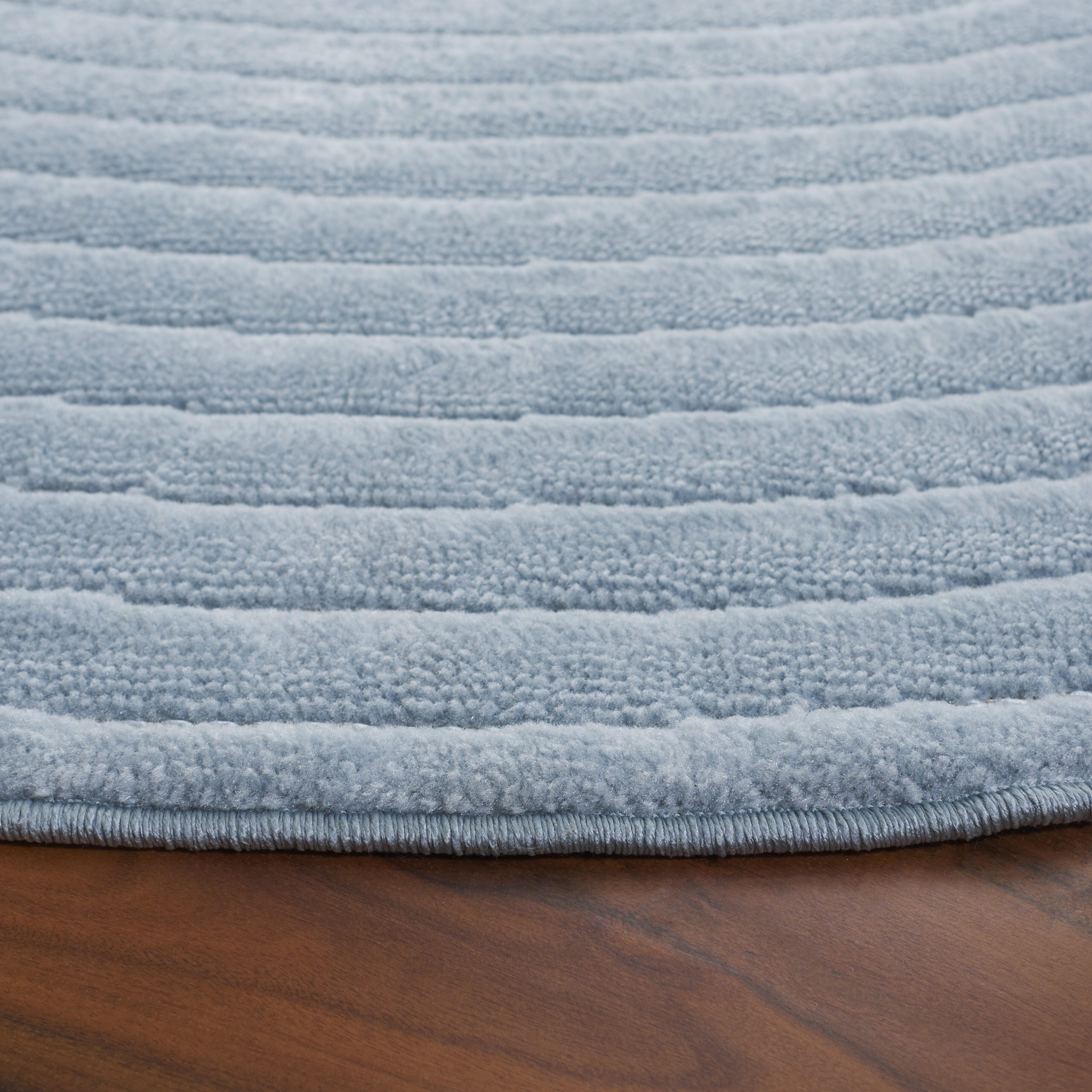 Safavieh Selena 6' 7" x 6' 7" Round Area Rug, Blue, large