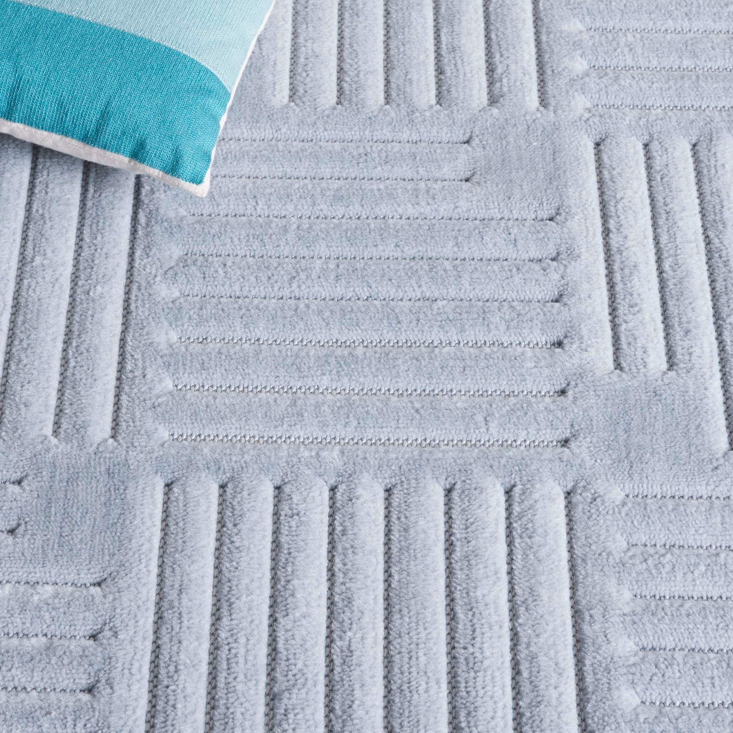 Safavieh Selena 2' 2" x 8' Runner Rug, Blue, large