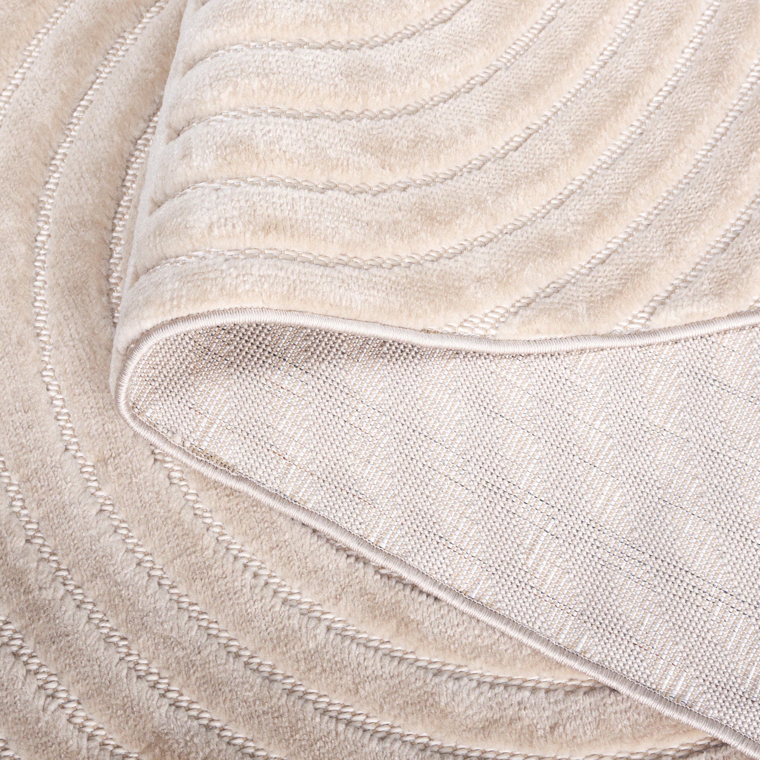 Safavieh Selena 4' x 6' Area Rug, Beige, large