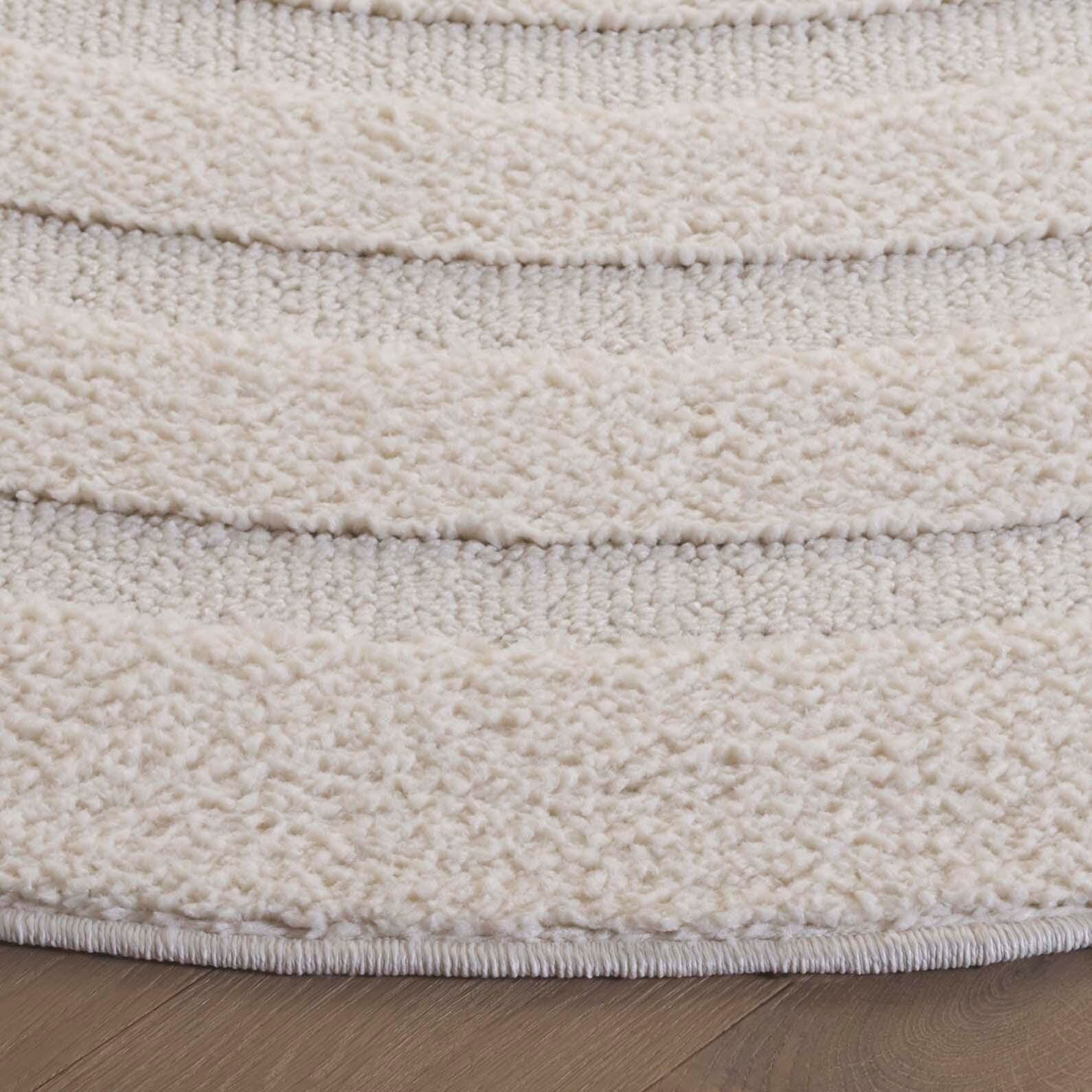 Safavieh Ramona 6' 7" x 6' 7" Round Area Rug, Ivory, large