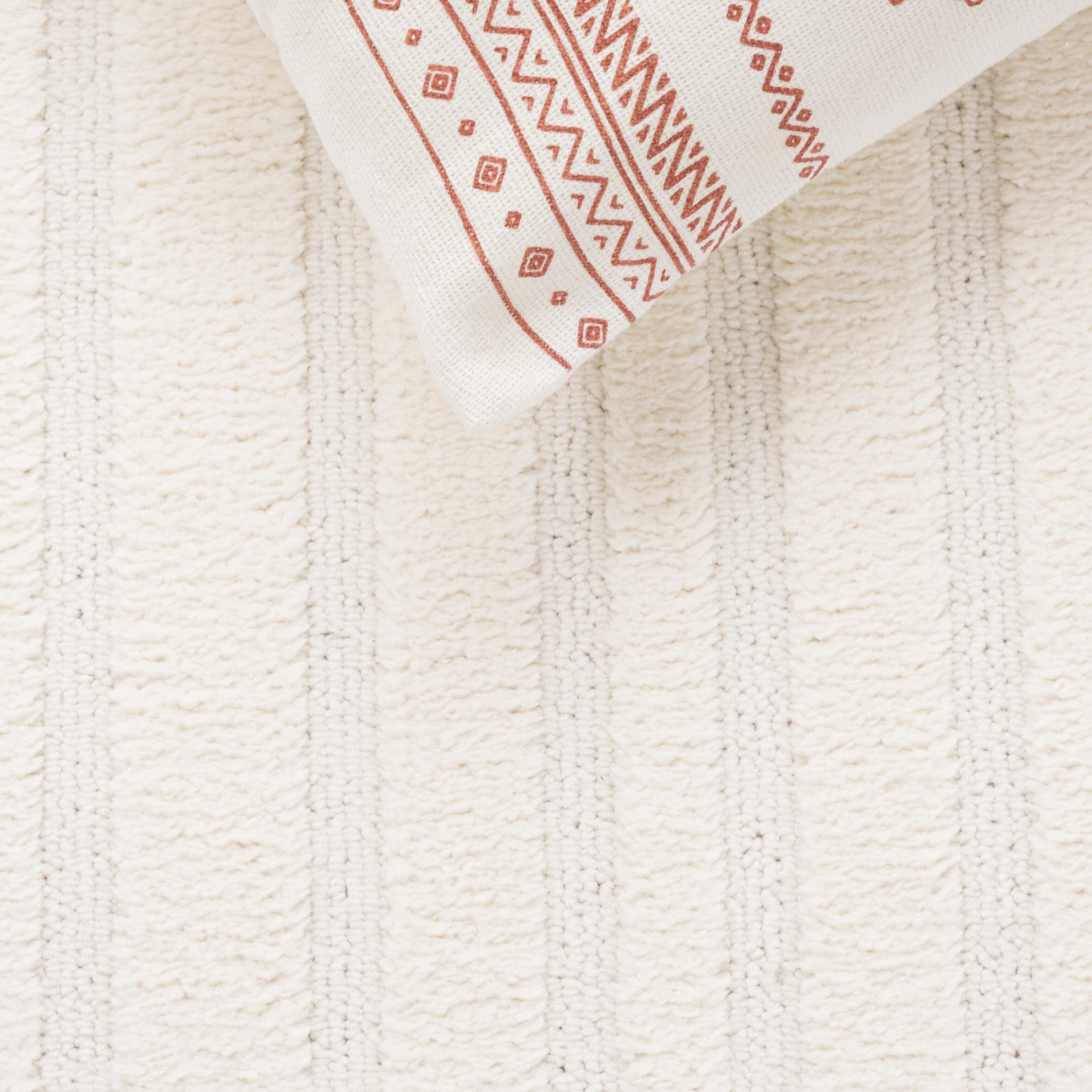 Safavieh Ramona 6' 7" x 6' 7" Square Area Rug, Ivory, large