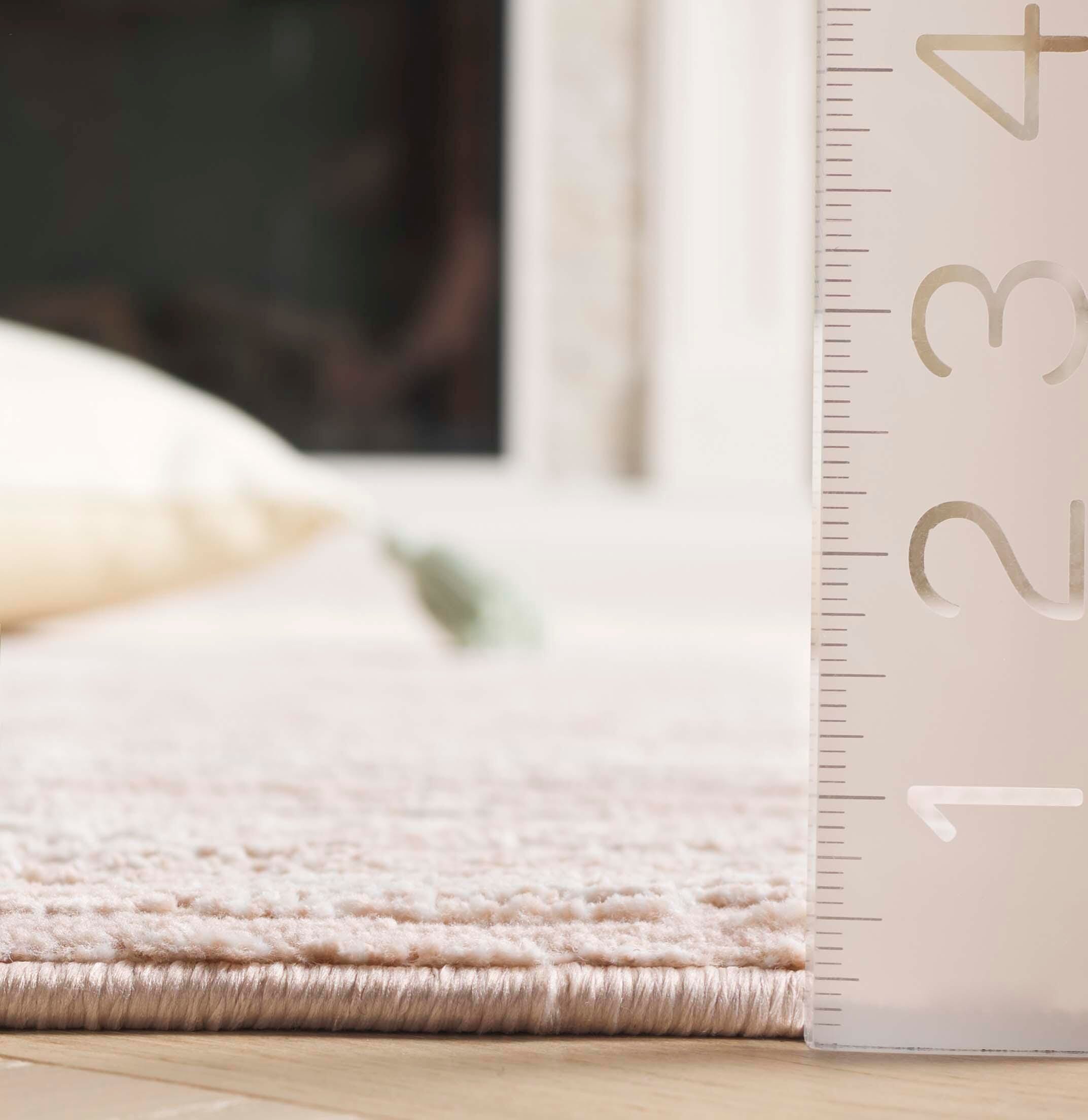 Safavieh Revive 5' 3" x 7' 7" Area Rug, Pink/Ivory, large
