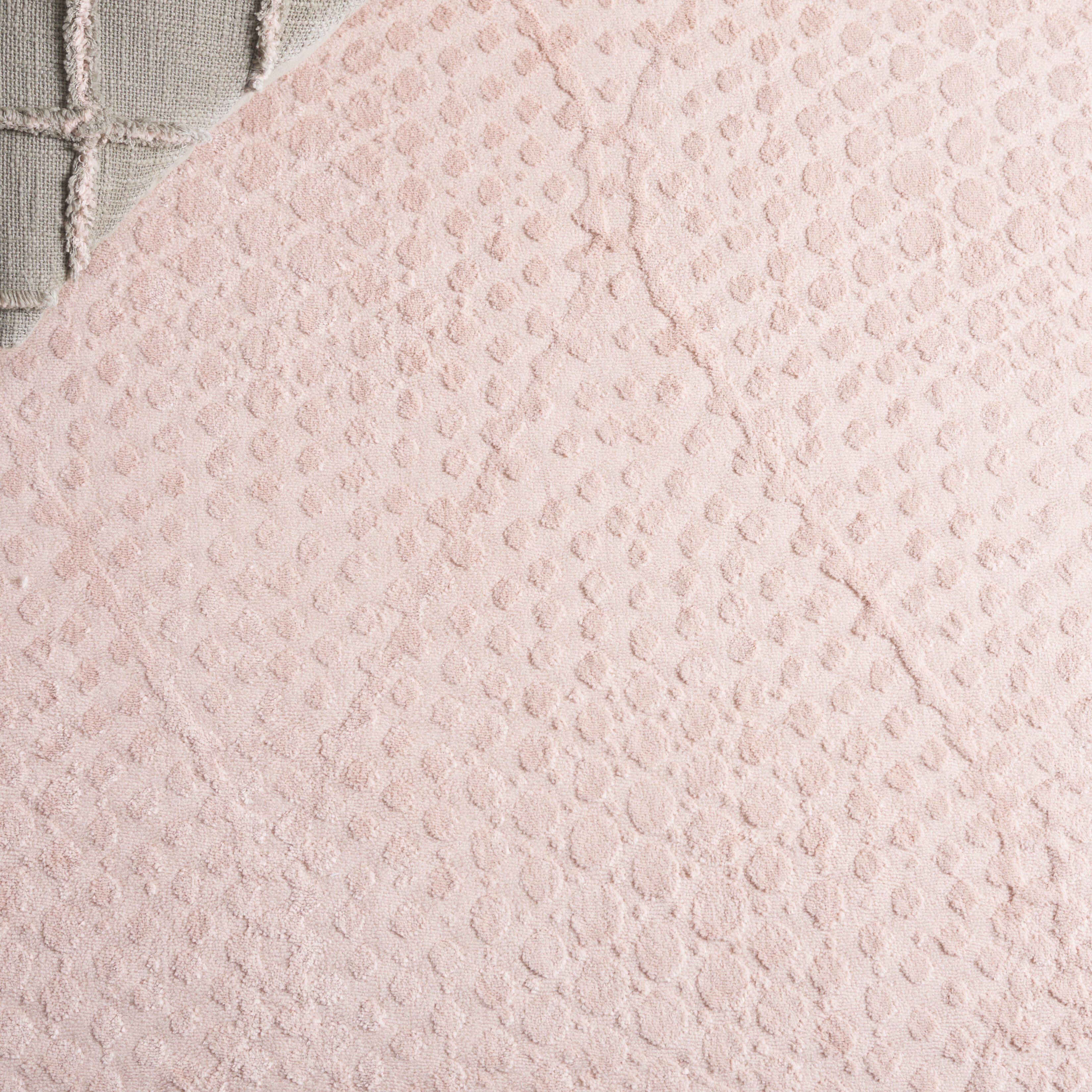 Safavieh Revive 4' x 6' Area Rug, Pink, large