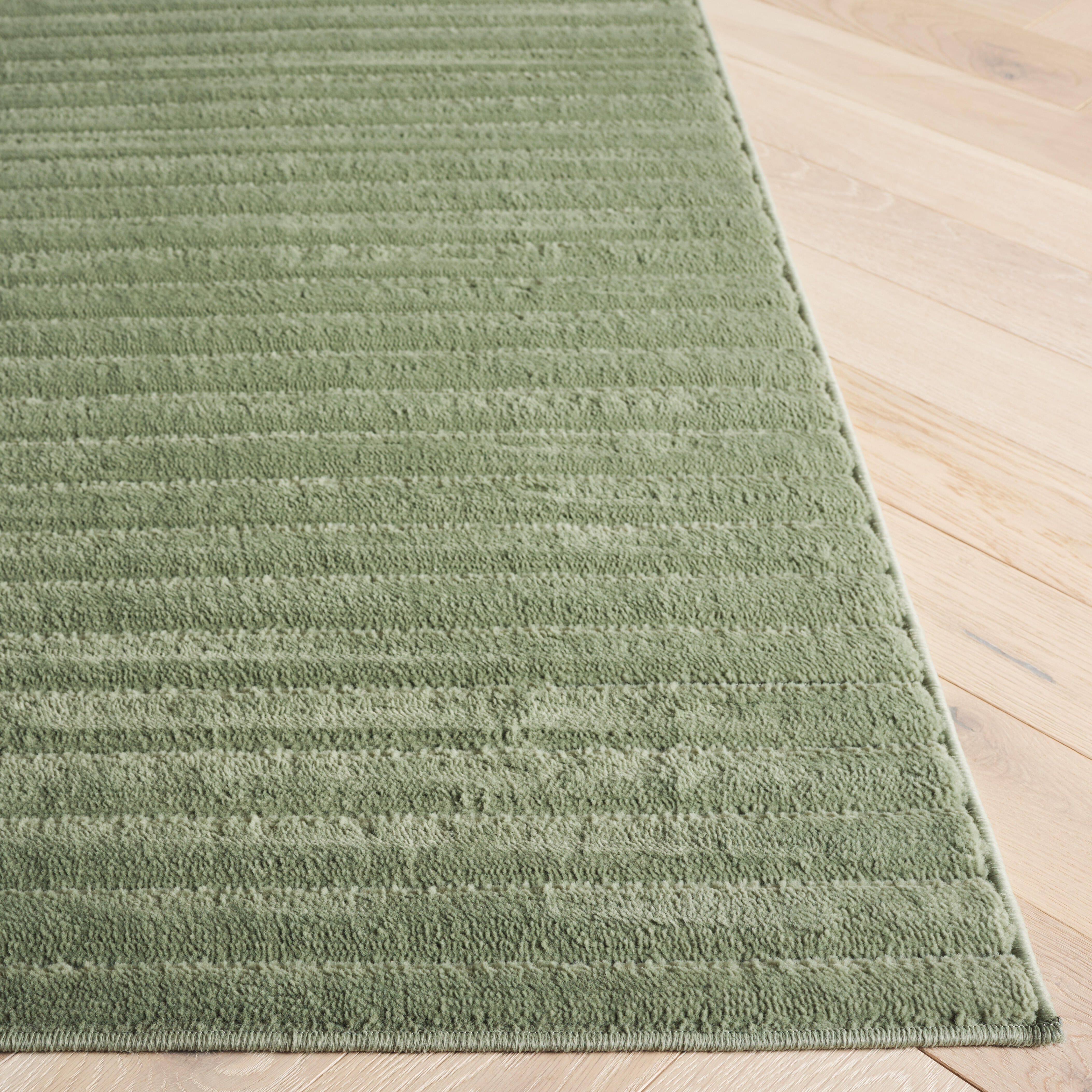 Safavieh Selena 2' 2" x 8' Runner Rug, Green, large