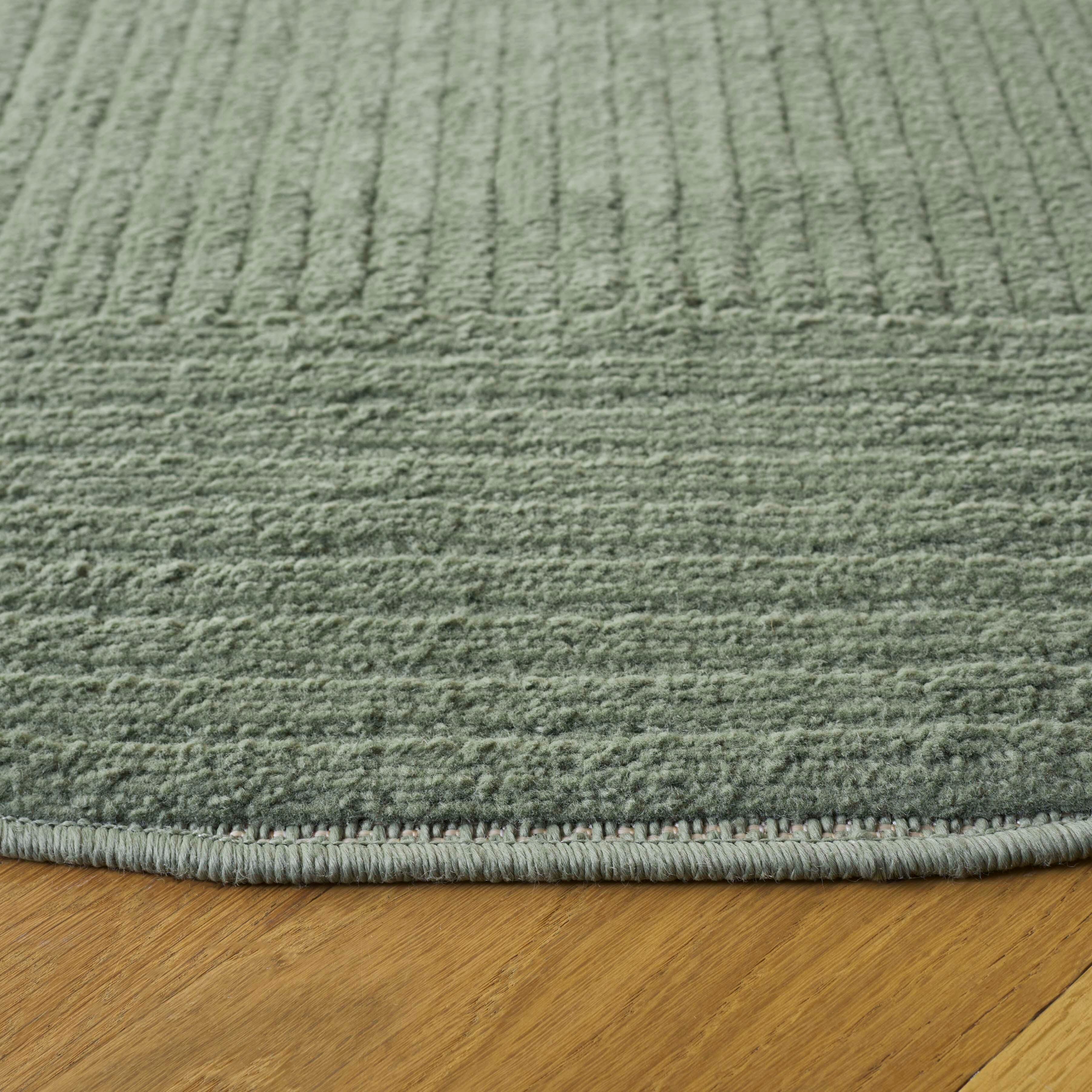 Safavieh Selena 6' 7" x 6' 7" Round Area Rug, Green, large