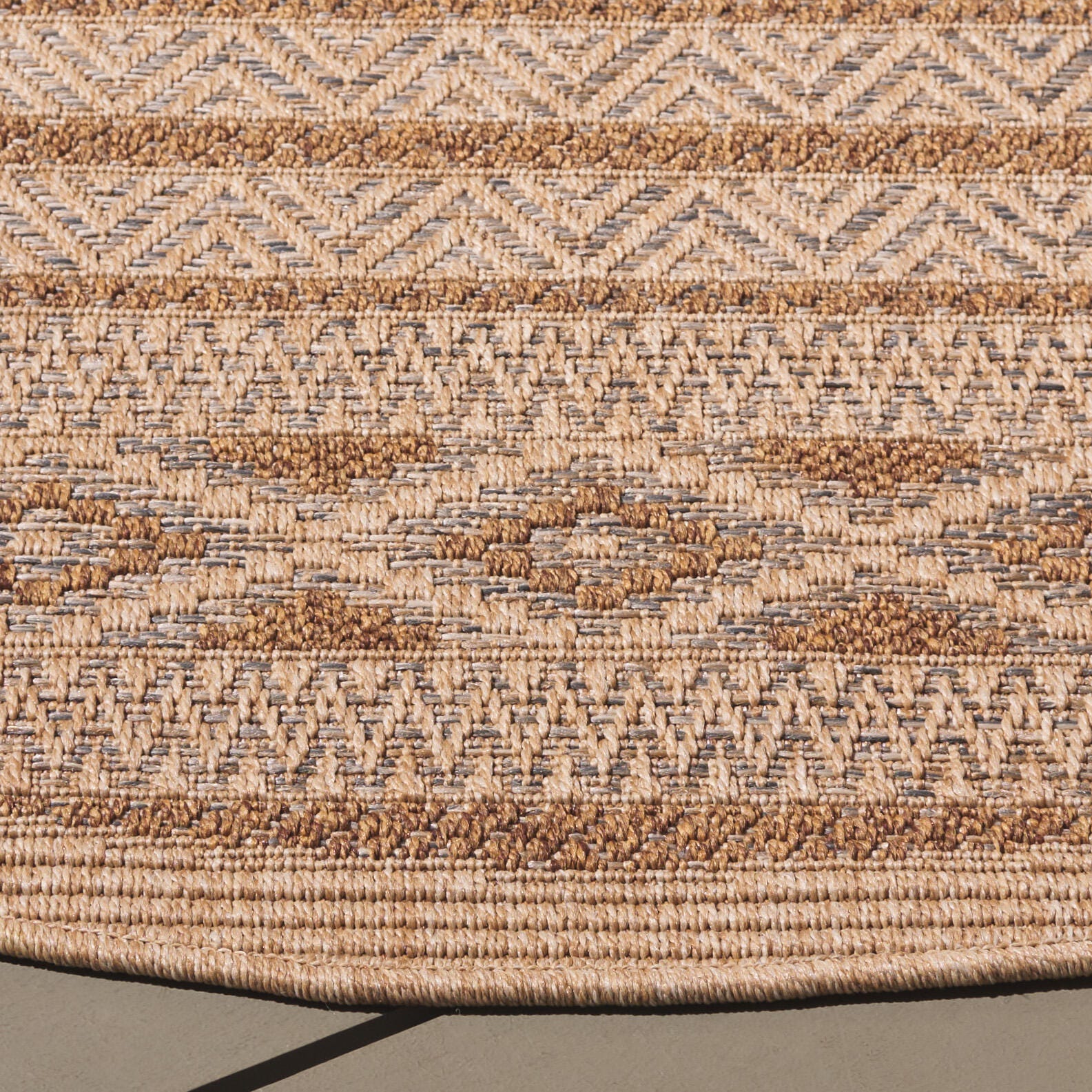 Safavieh Wicker 6' 7" x 6' 7" Round Area Rug, Gray/Brown, large