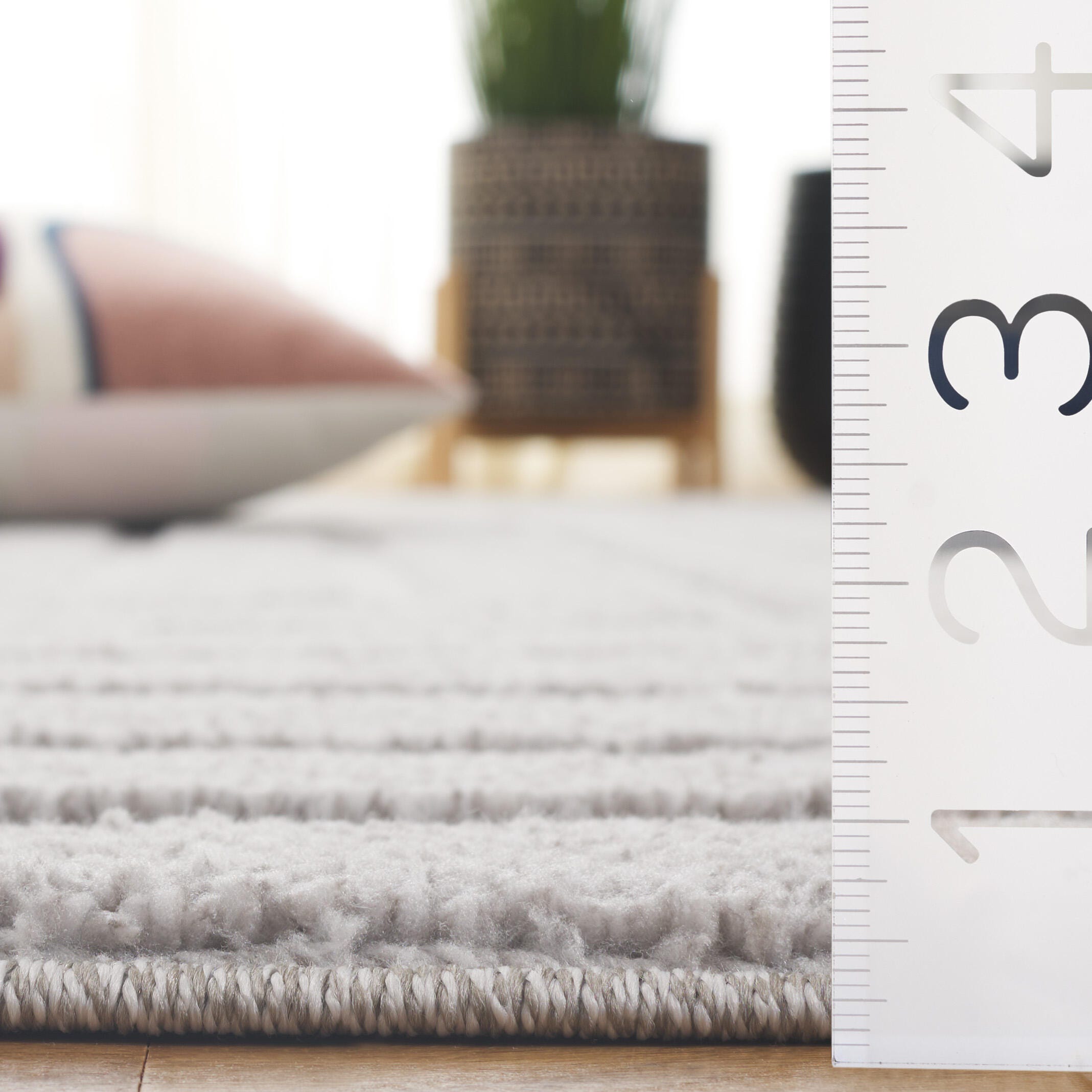 Safavieh Ramona 8' x 10' Area Rug, Light Gray, large