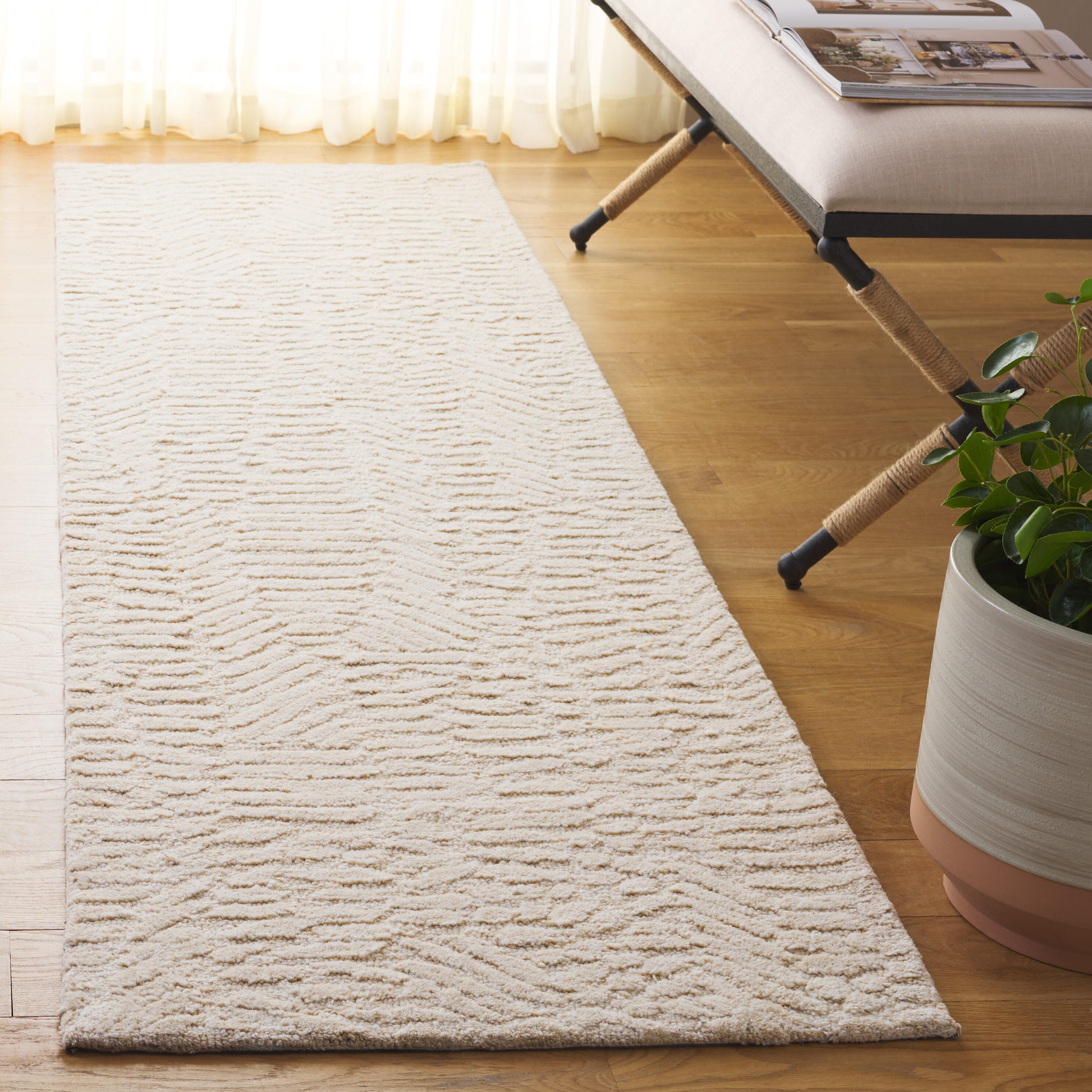 Safavieh Pine 2' 3" x 8' Runner Rug, Beige, large