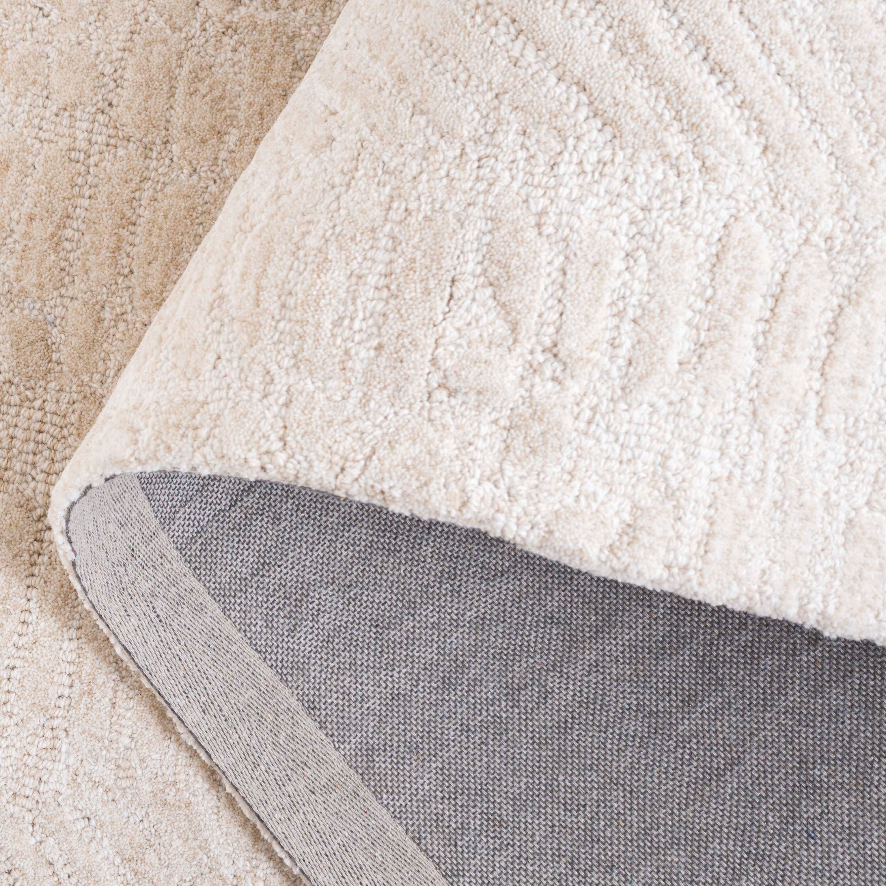 Safavieh Pine 2' 3" x 8' Runner Rug, Beige, large