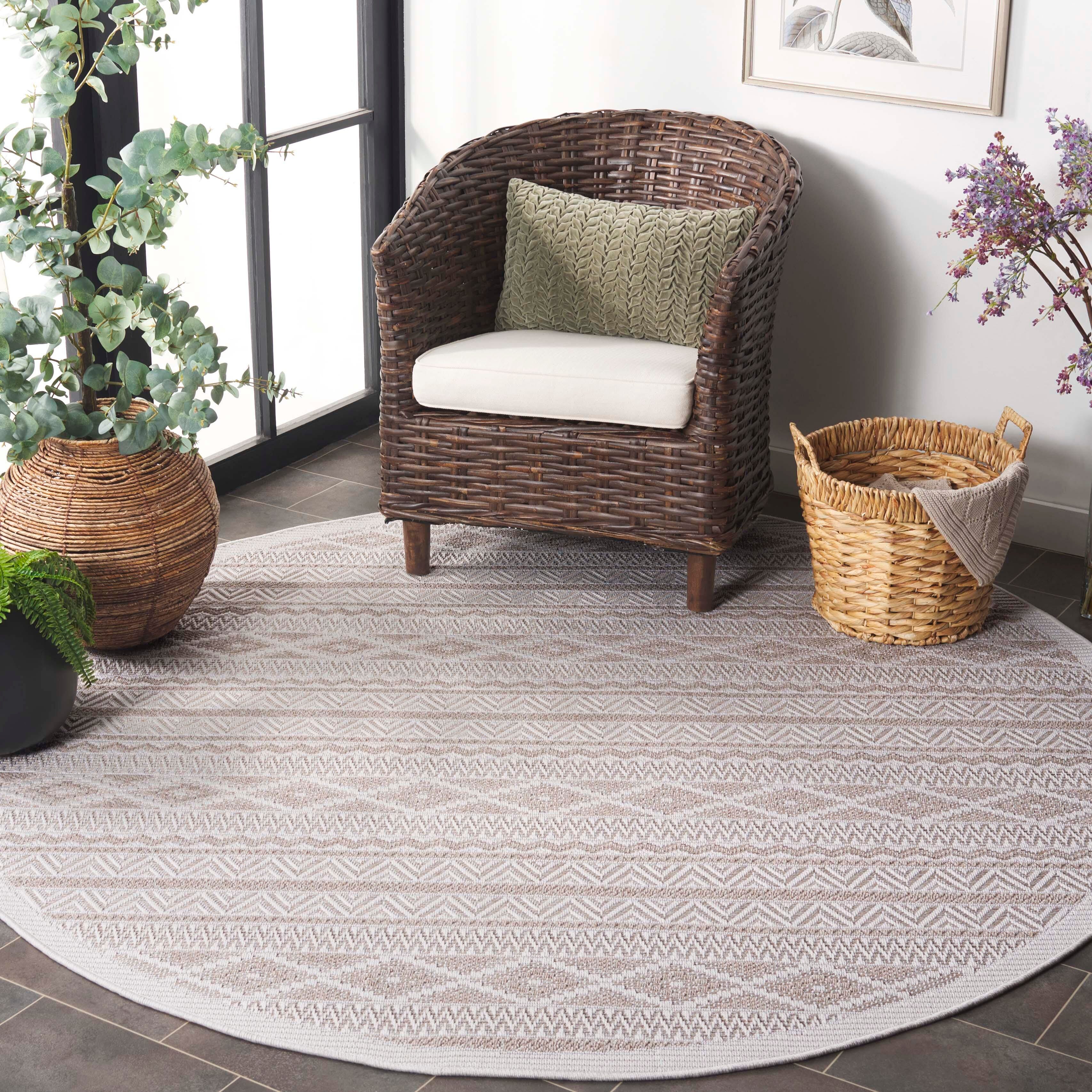 Safavieh Wicker 6' 7" x 6' 7" Round Area Rug, Ivory/Beige, large