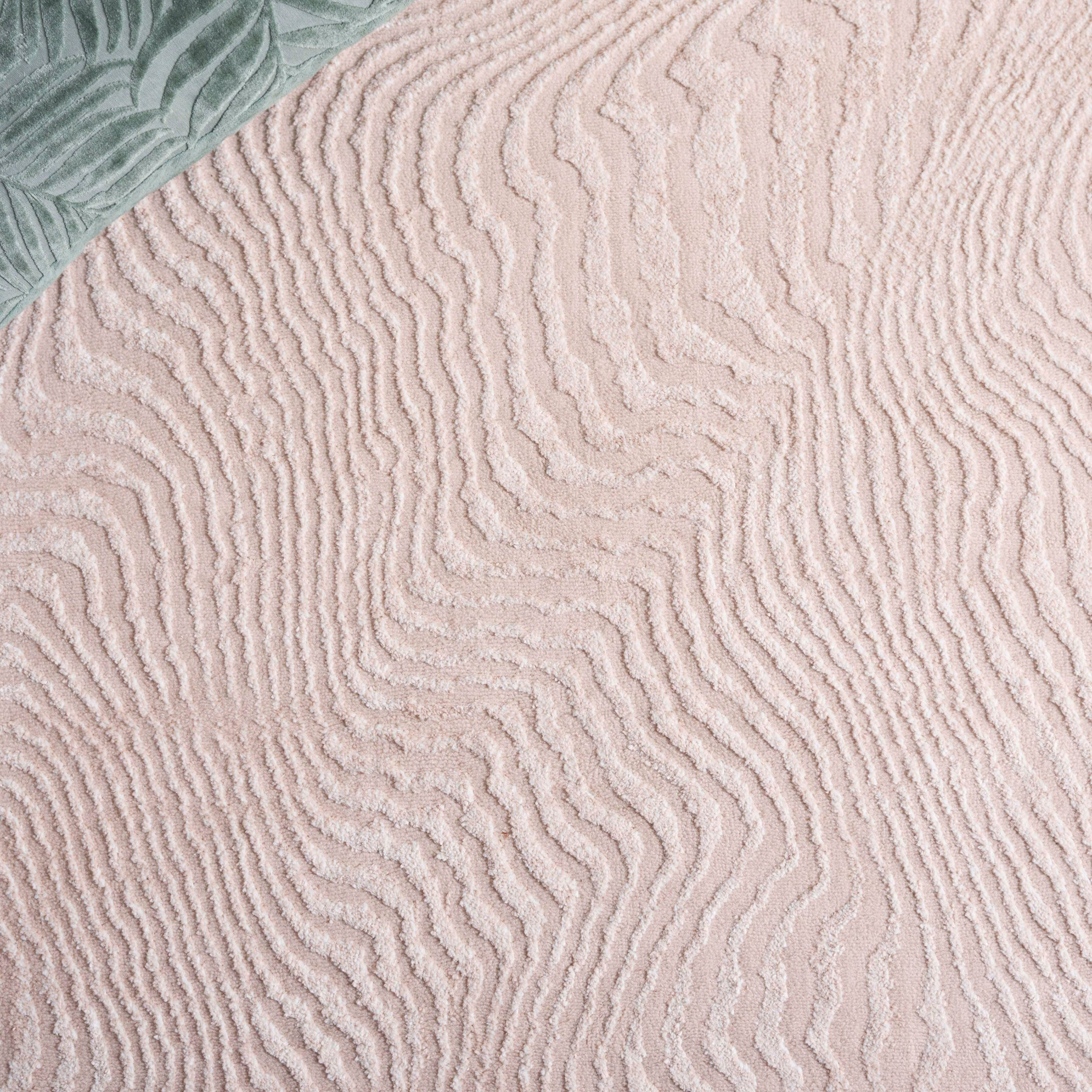 Safavieh Revive 5' 3" x 7' 7" Area Rug, Pink/Ivory, large