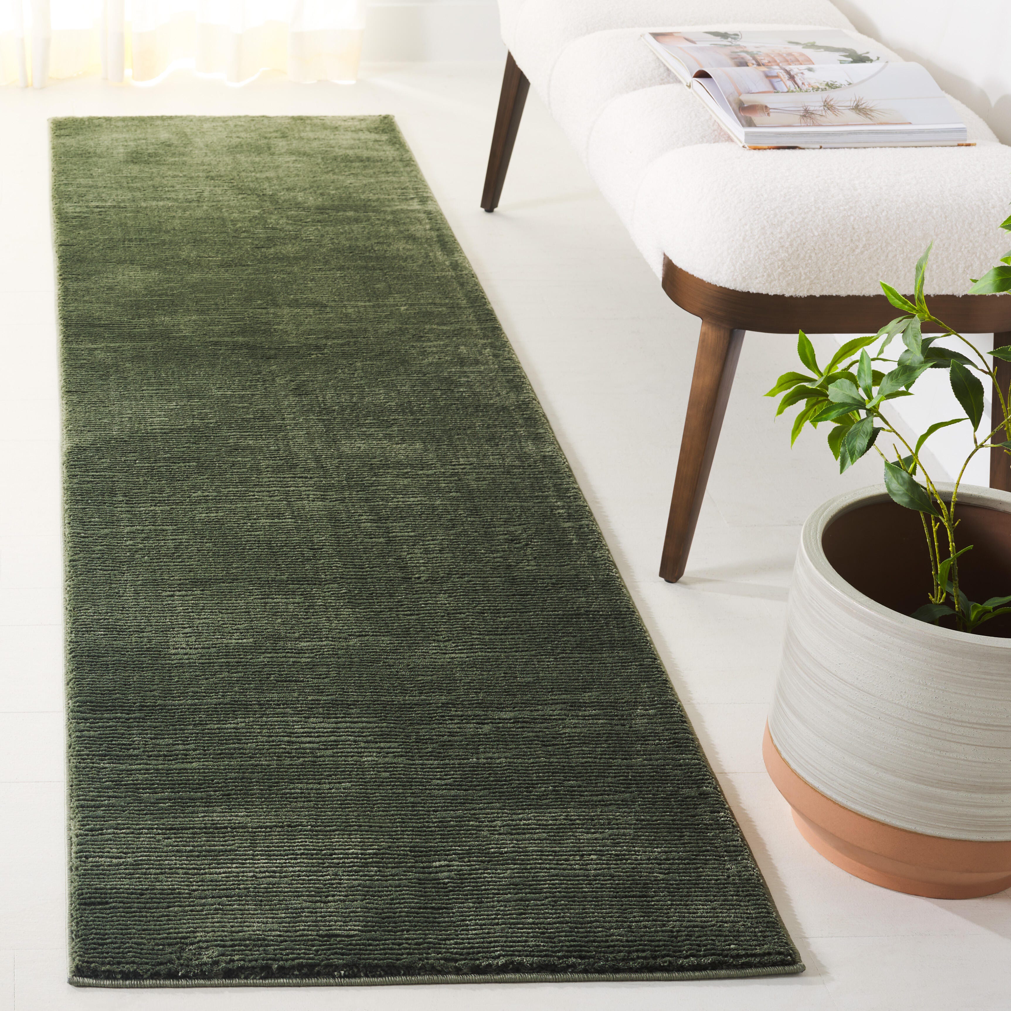 Safavieh Revive 4' x 6' Area Rug, Green, rollover