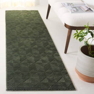 Safavieh Revive 5' 3" x 7' 7" Area Rug, Green, rollover