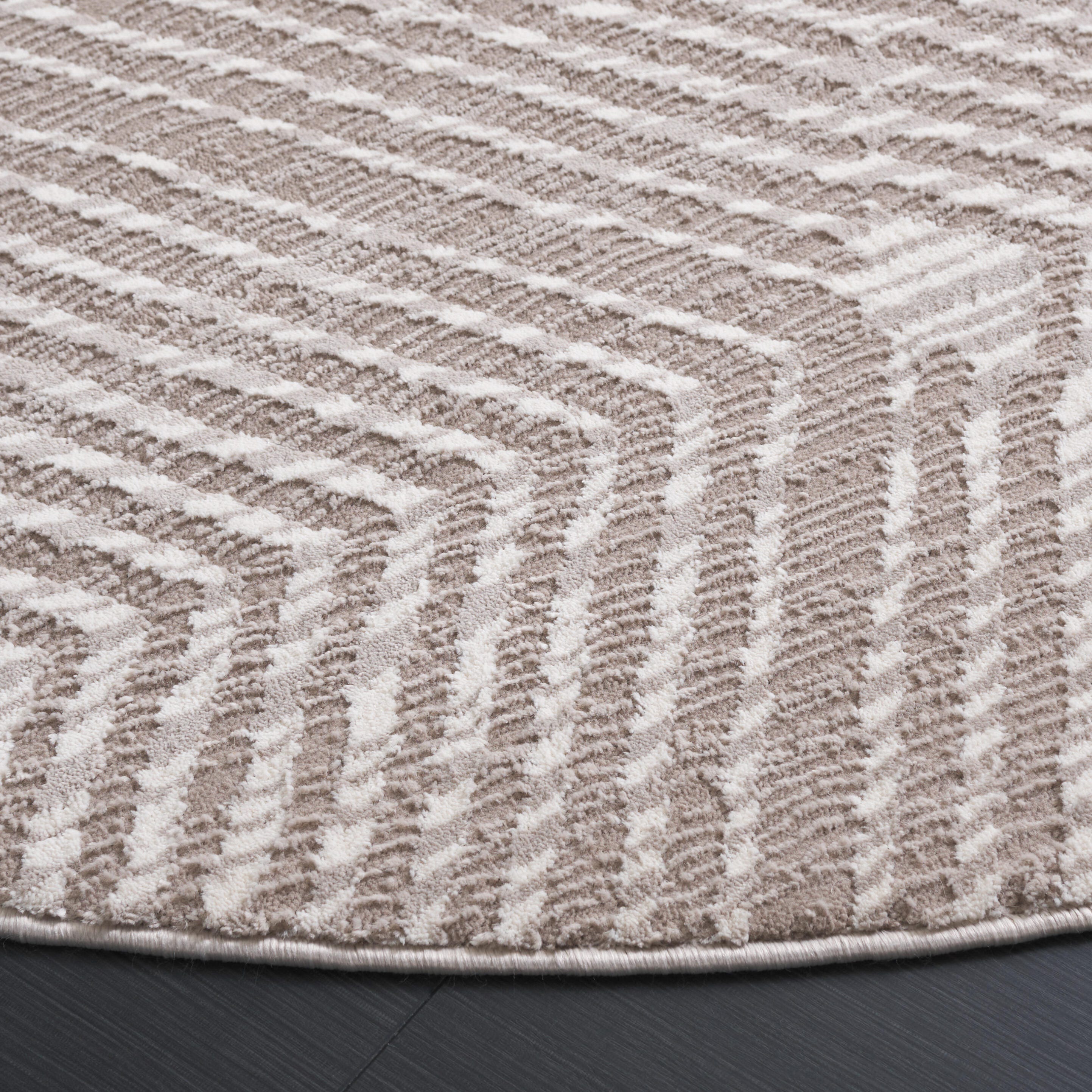 Safavieh Revive 2' 7" x 5' Area Rug, Taupe/Ivory, large