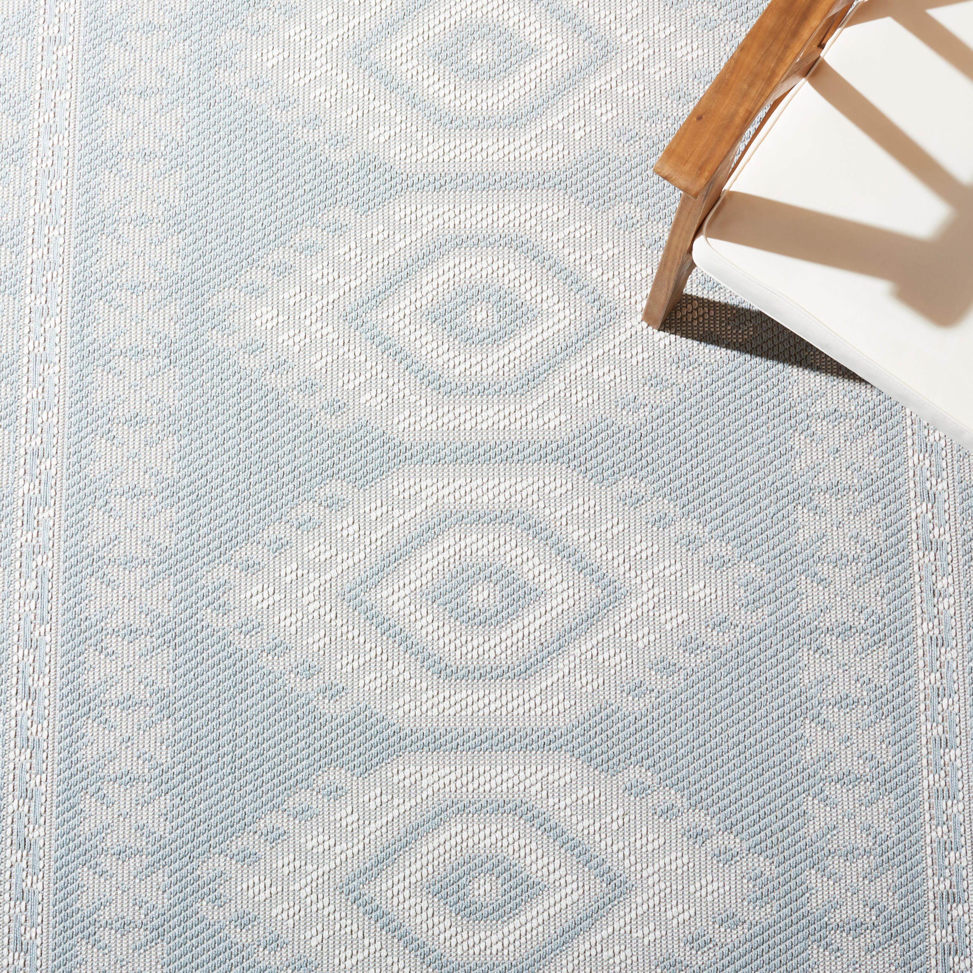 Safavieh Martha Stewart Collection Finnbjorg 6'7" x 8'7" Area Rug, Aqua/Blue Ivory, large