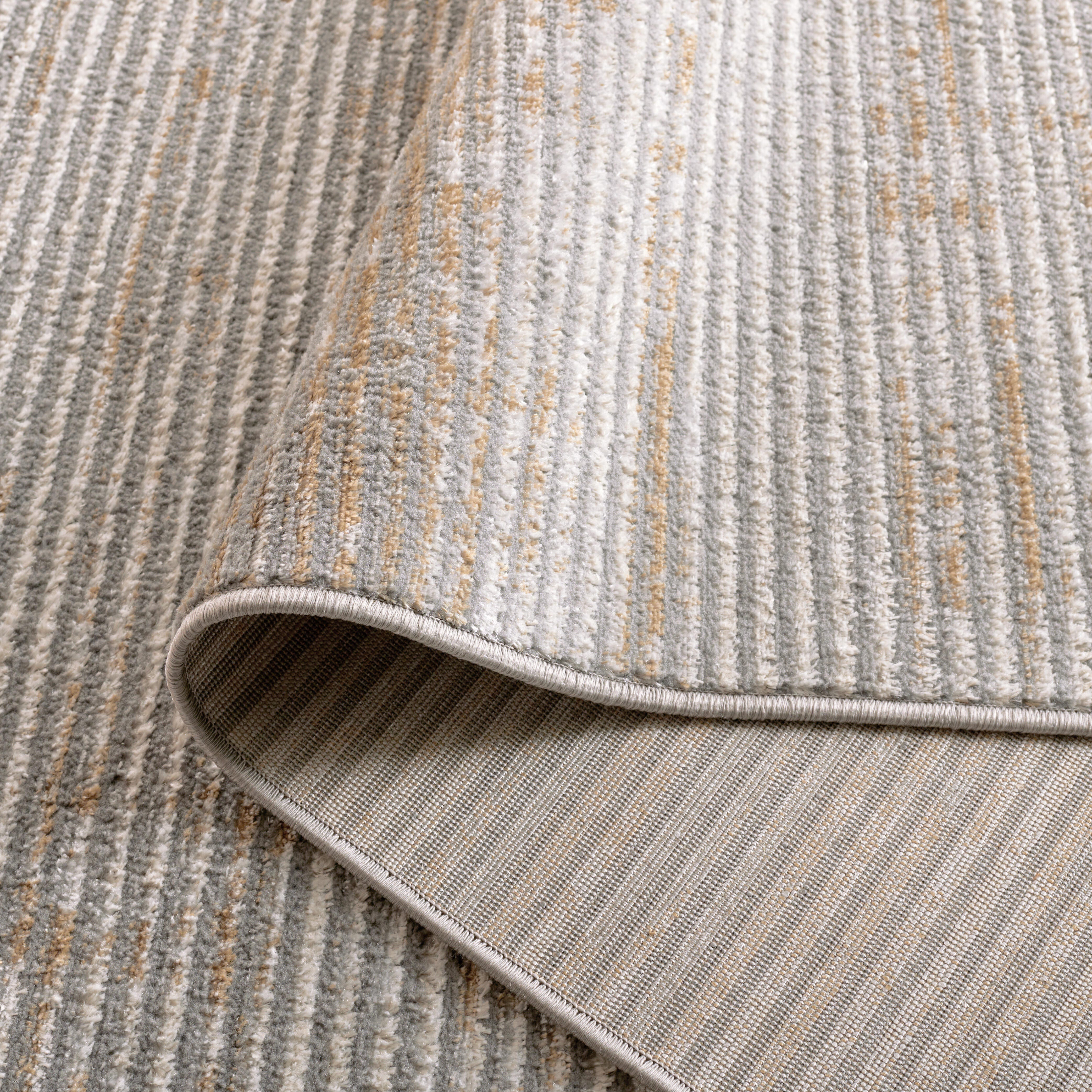 Safavieh Martha Stewart Collection Irfana 5'5" x 7'7" Area Rug, Gray/Gold, large