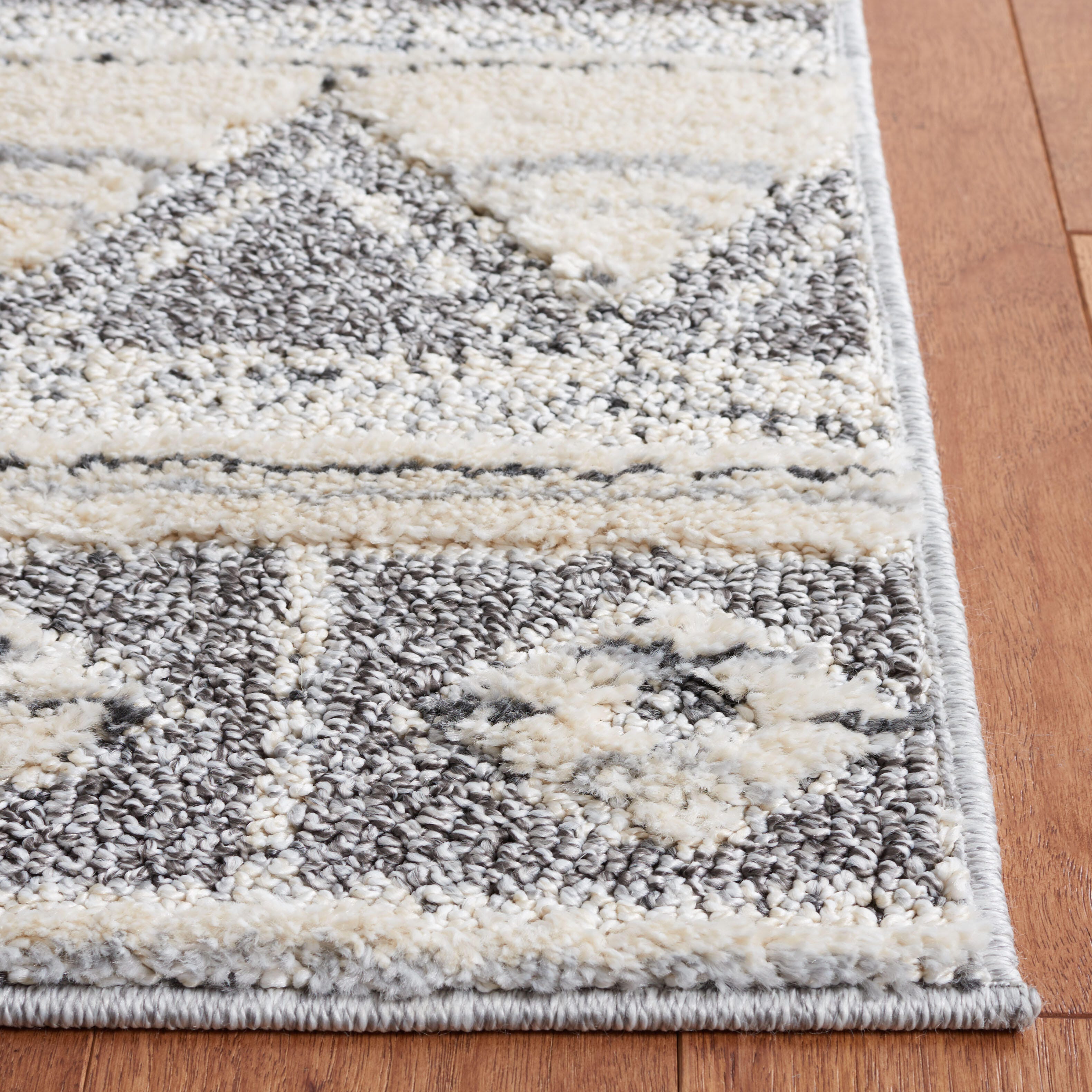 Safavieh Martha Stewart Collection Mayke 6'7" x 9' Area Rug, Gray, large