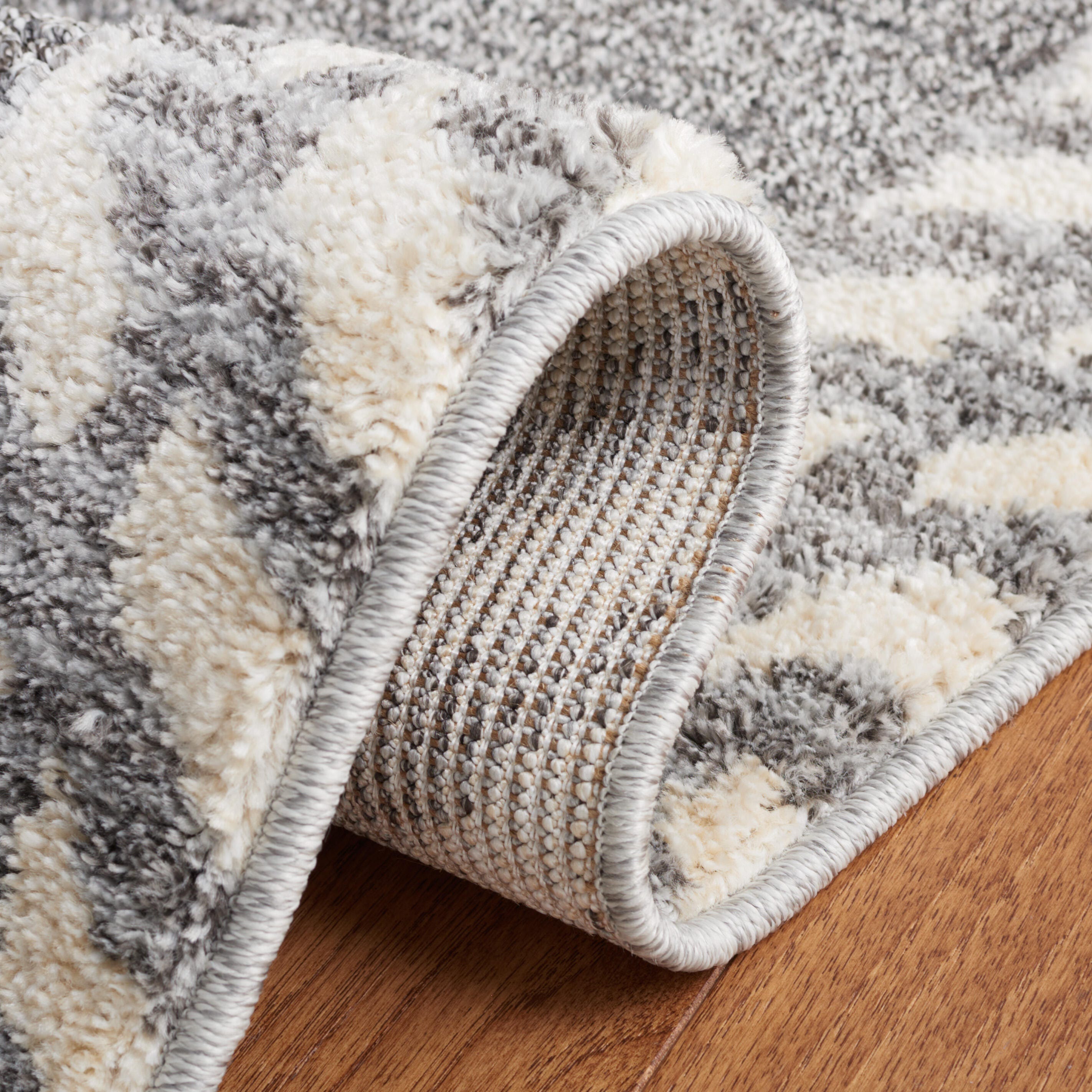 Safavieh Martha Stewart Collection Lizuca 5'1" x 7'6" Area Rug, Gray/Ivory, large