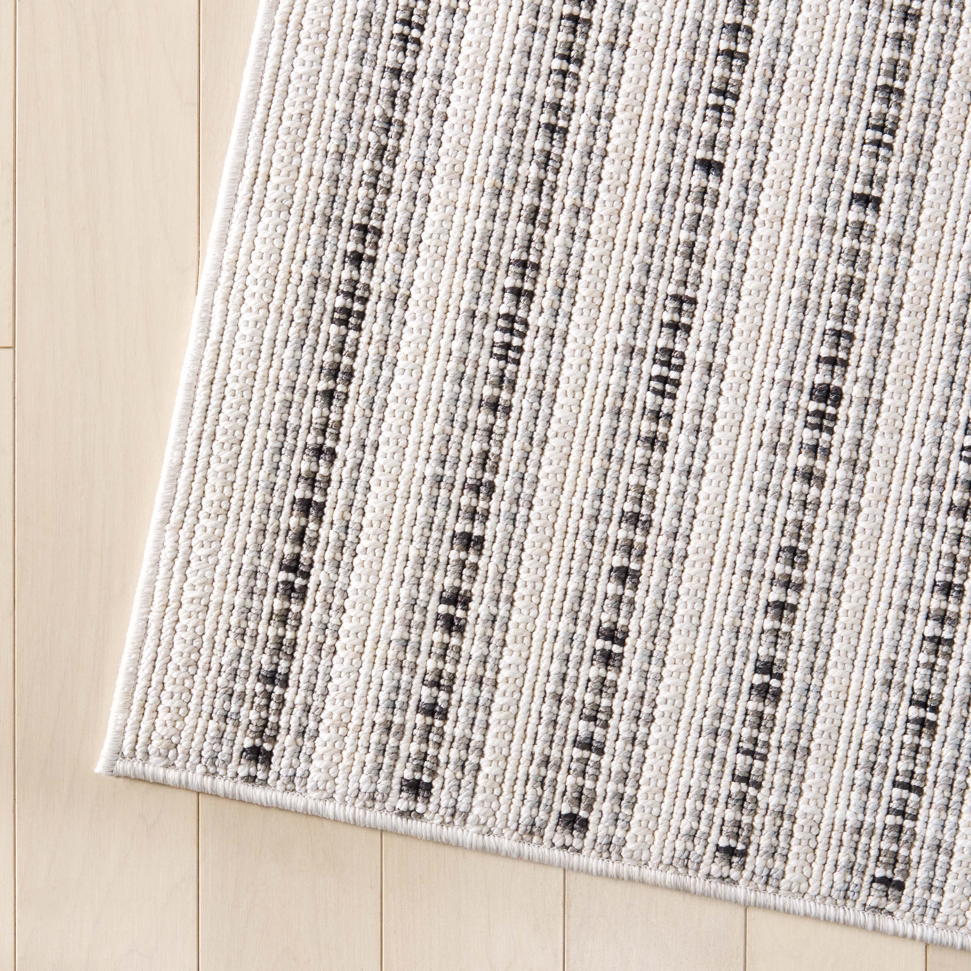 Safavieh Martha Stewart Collection Minija 5'3" x 7'6" Area Rug, Ivory/Charcoal, large