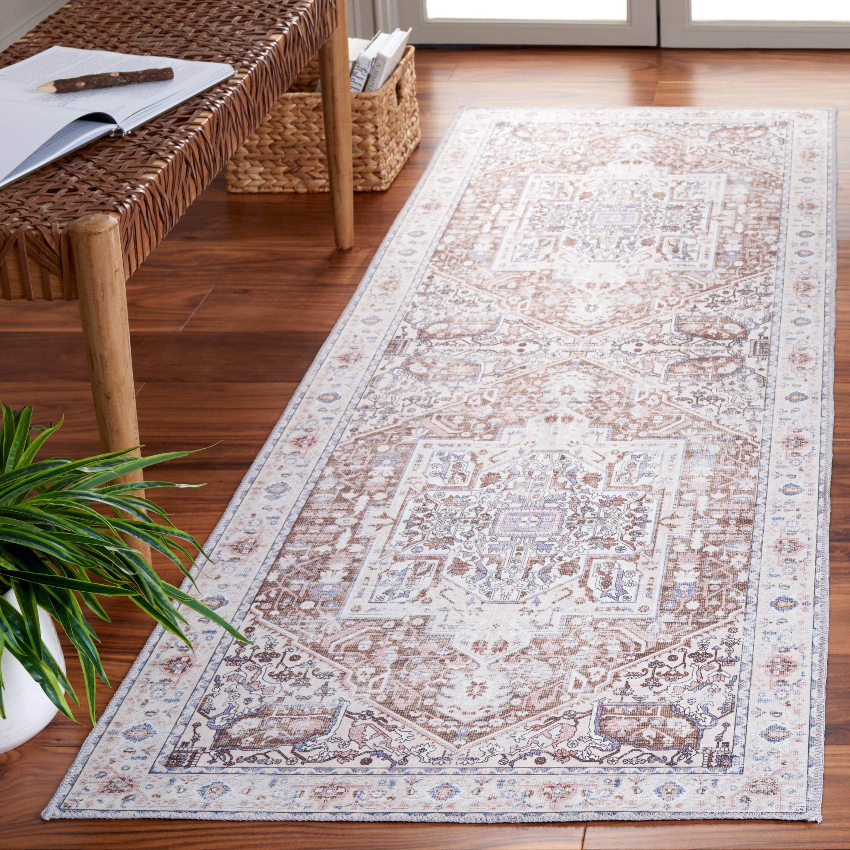 Safavieh Arizona 2' 6" x 6' Runner Rug, Taupe/Beige, large