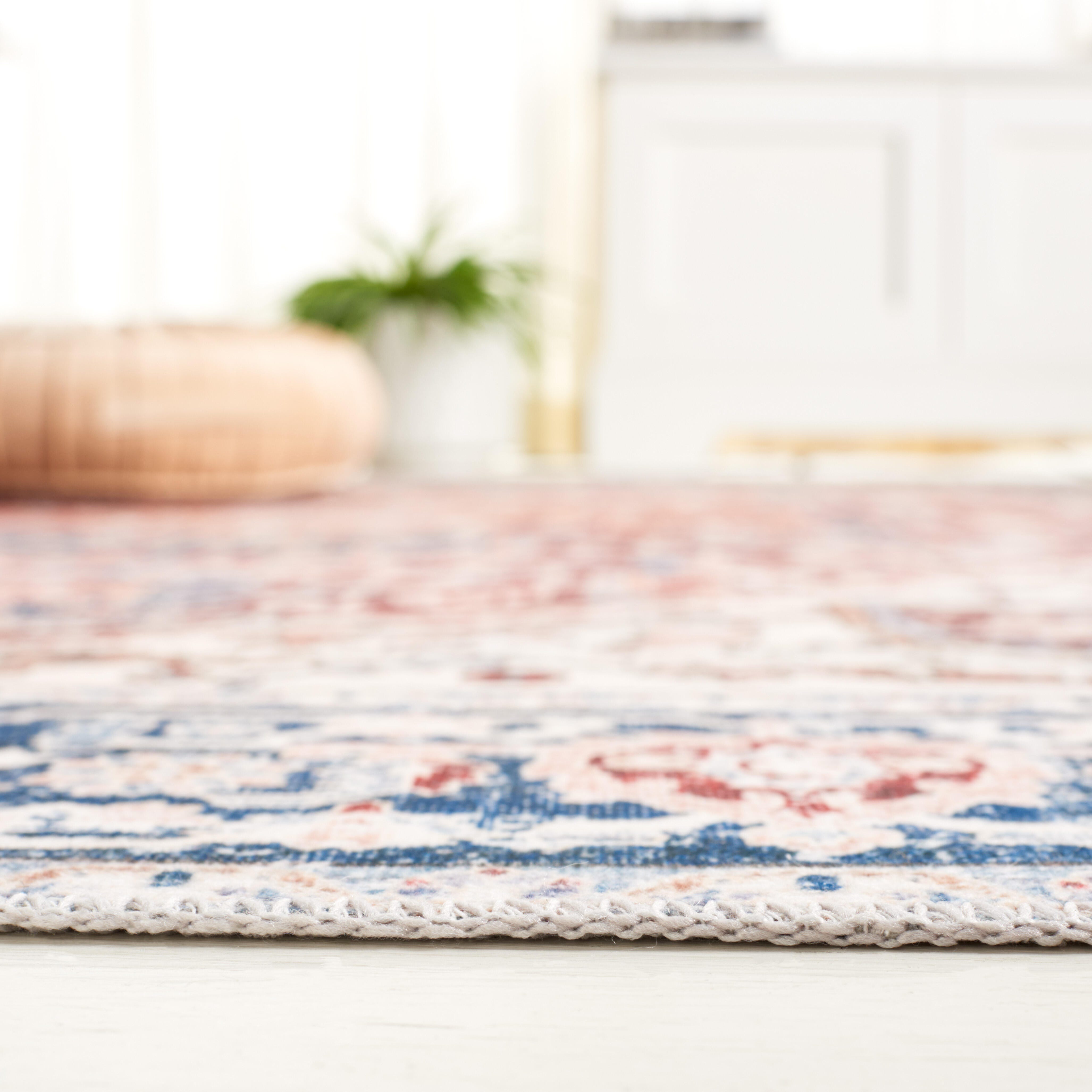 Safavieh Arizona 4' x 6' Area Rug, Red/Navy, large