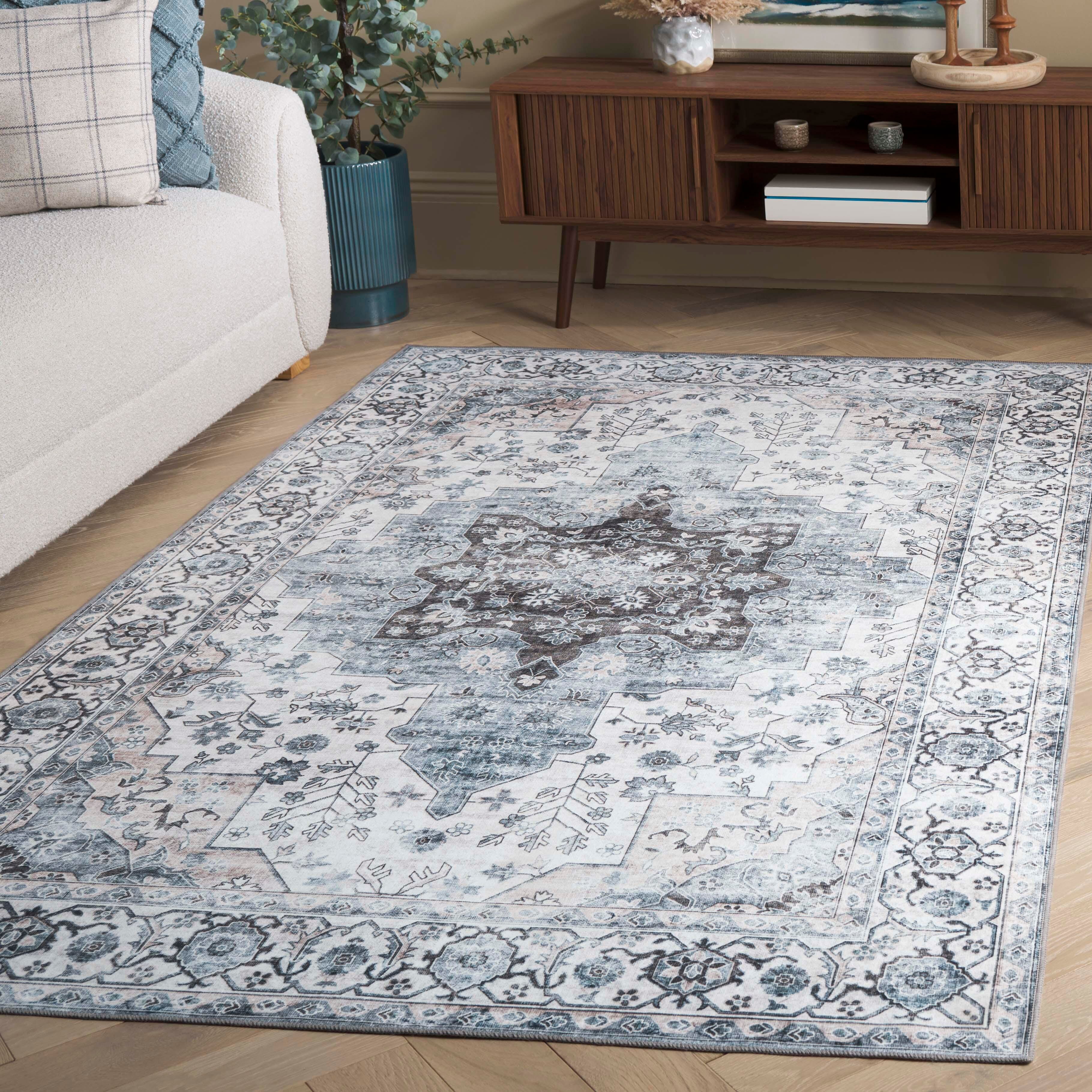 Safavieh Arizona 2' 3" x 4' Area Rug, Ivory/Blue, rollover