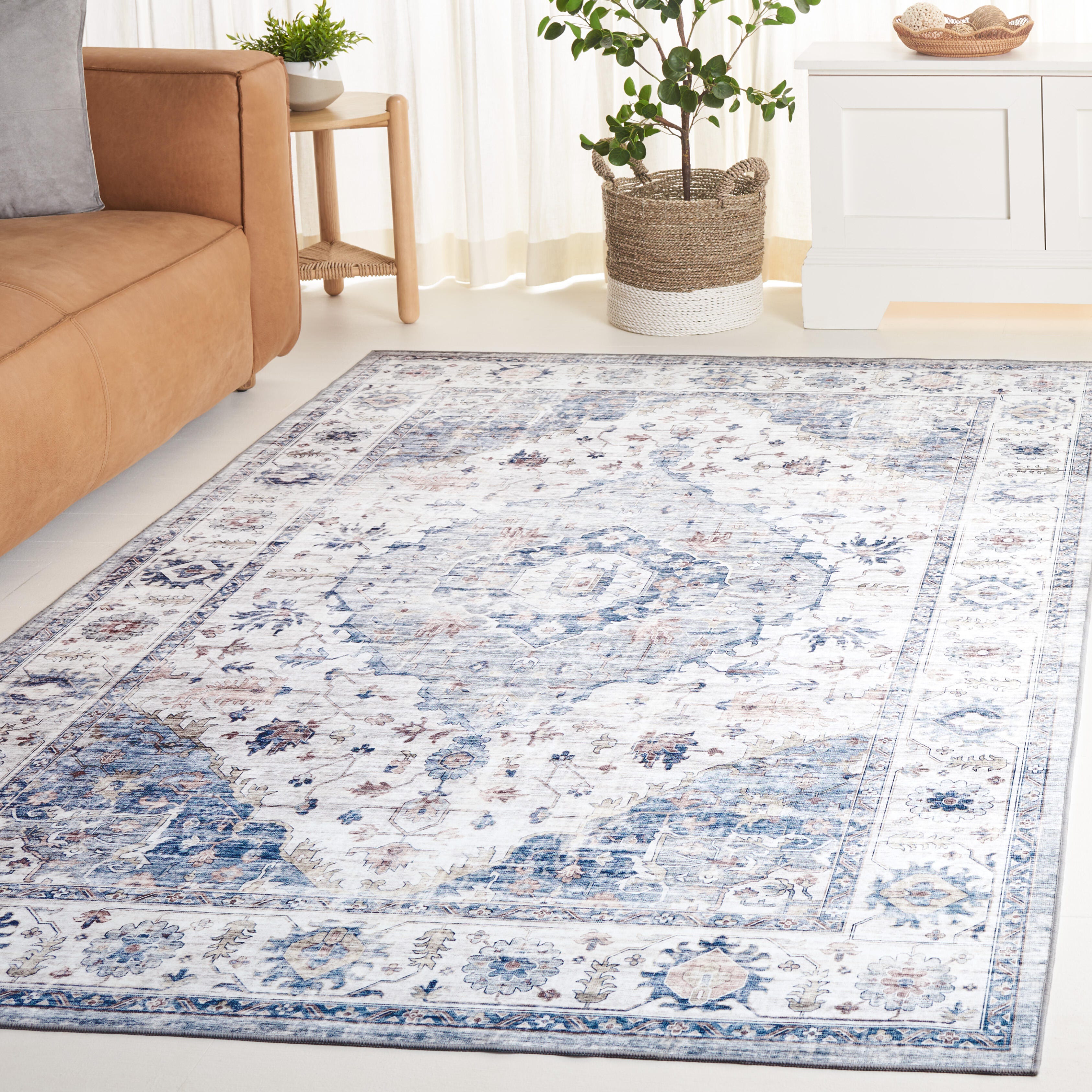 Safavieh Arizona 6' x 9' Area Rug, Light Blue/Ivory, rollover