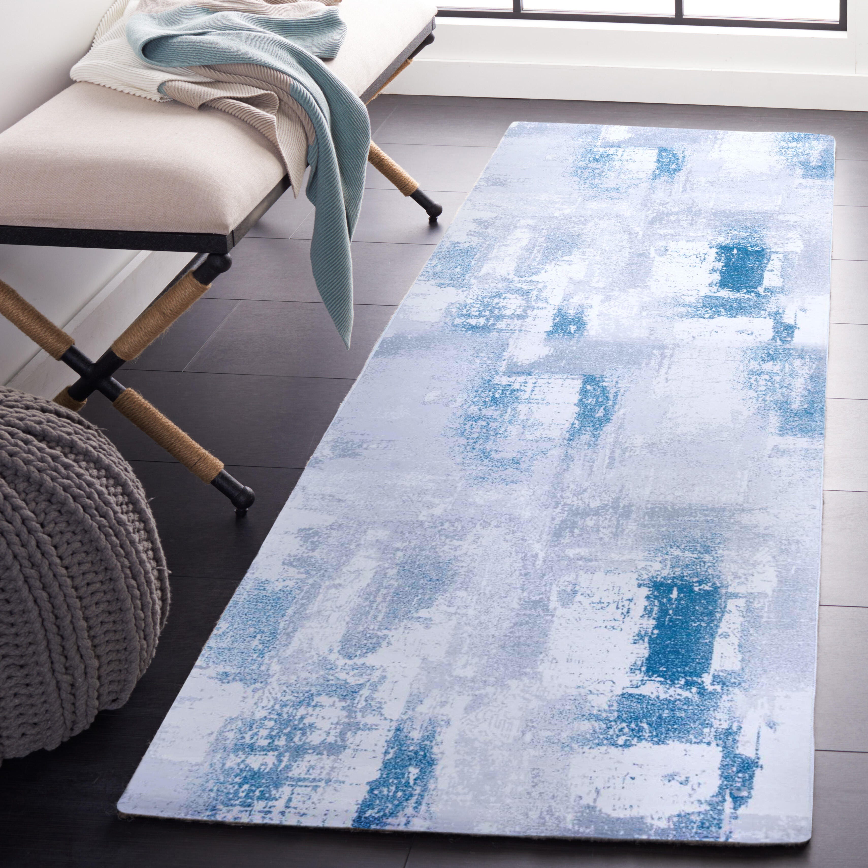 Safavieh Tacoma 2' 6" x 8' Runner Rug, Gray/Blue, rollover