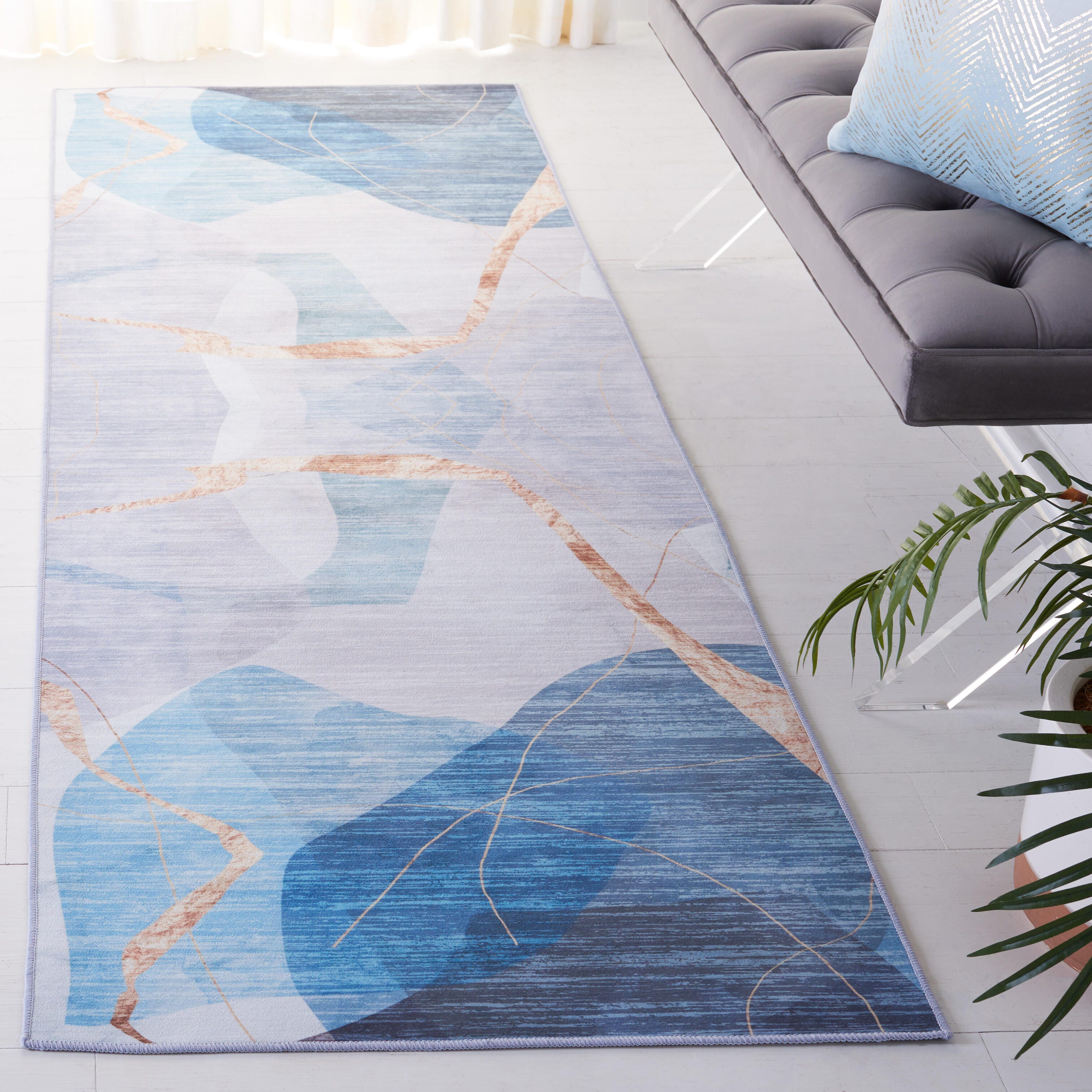 Safavieh Tacoma 2' 6" x 8' Runner Rug, Blue/Gold, rollover
