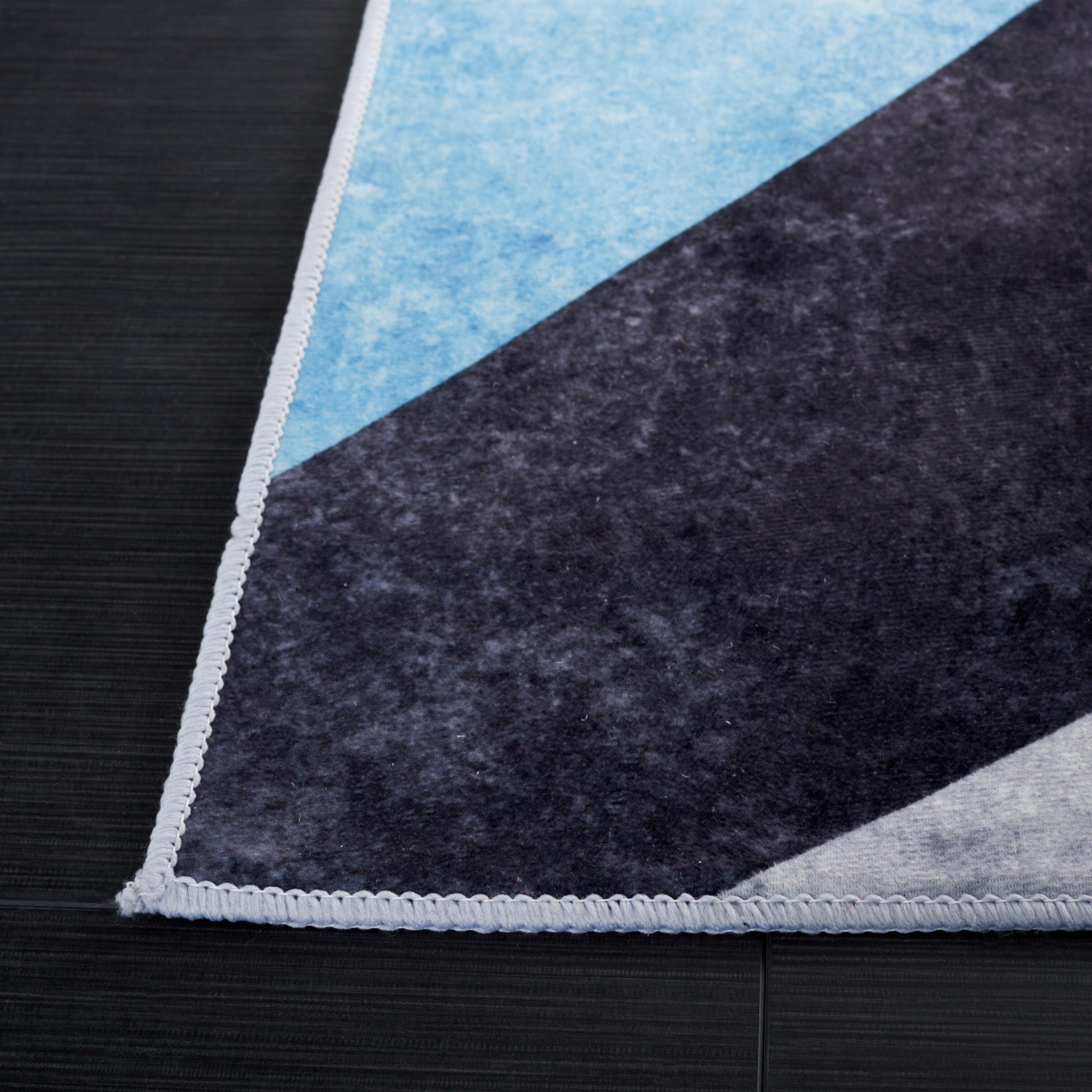 Safavieh Tacoma 2' 6" x 4' Area Rug, Dark Gray/Turquoise, large
