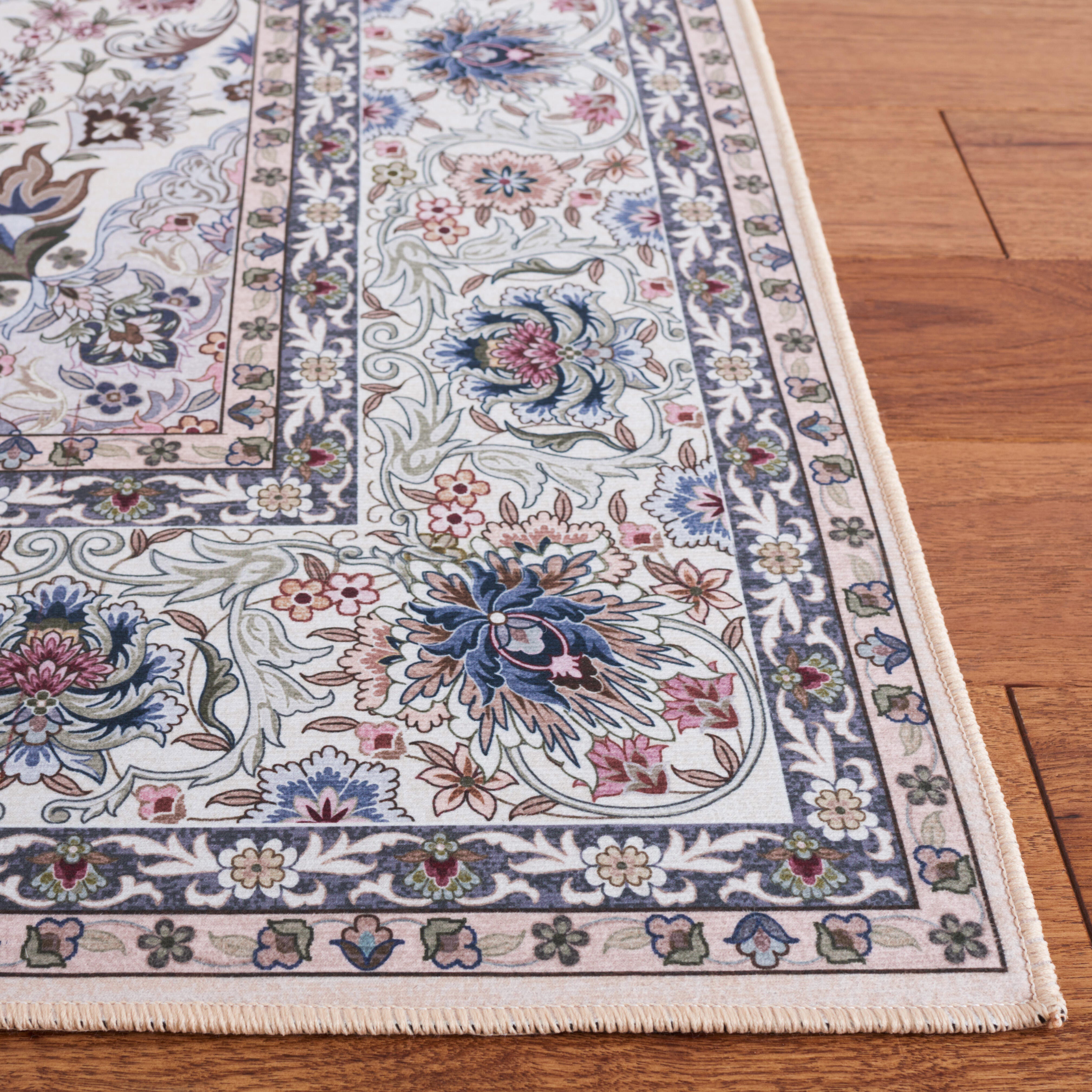 Safavieh Tucson 2' 6" x 8' Runner Rug, Beige/Green, large