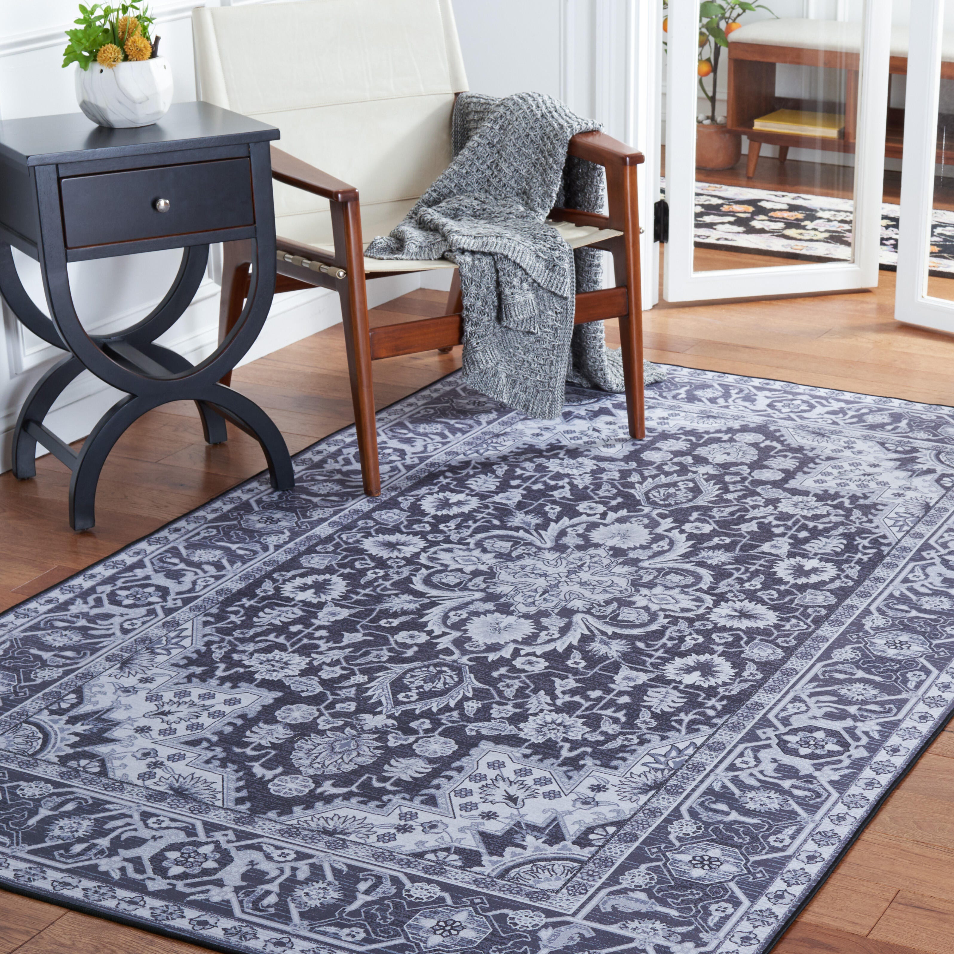 Safavieh Tucson 8' x 10' Area Rug, Black/Beige, large