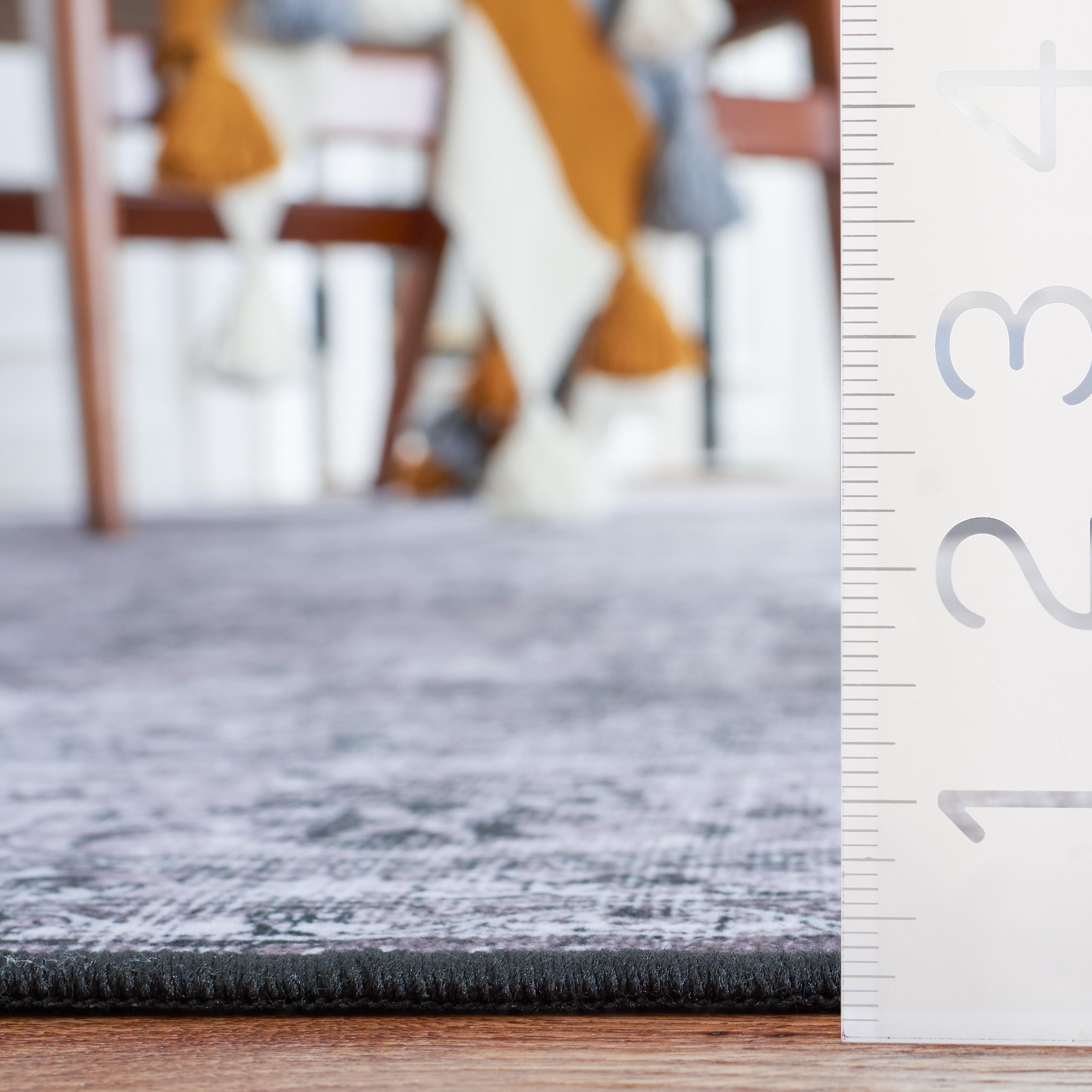 Safavieh Tucson 5' x 8' Area Rug, Black/Gray, large