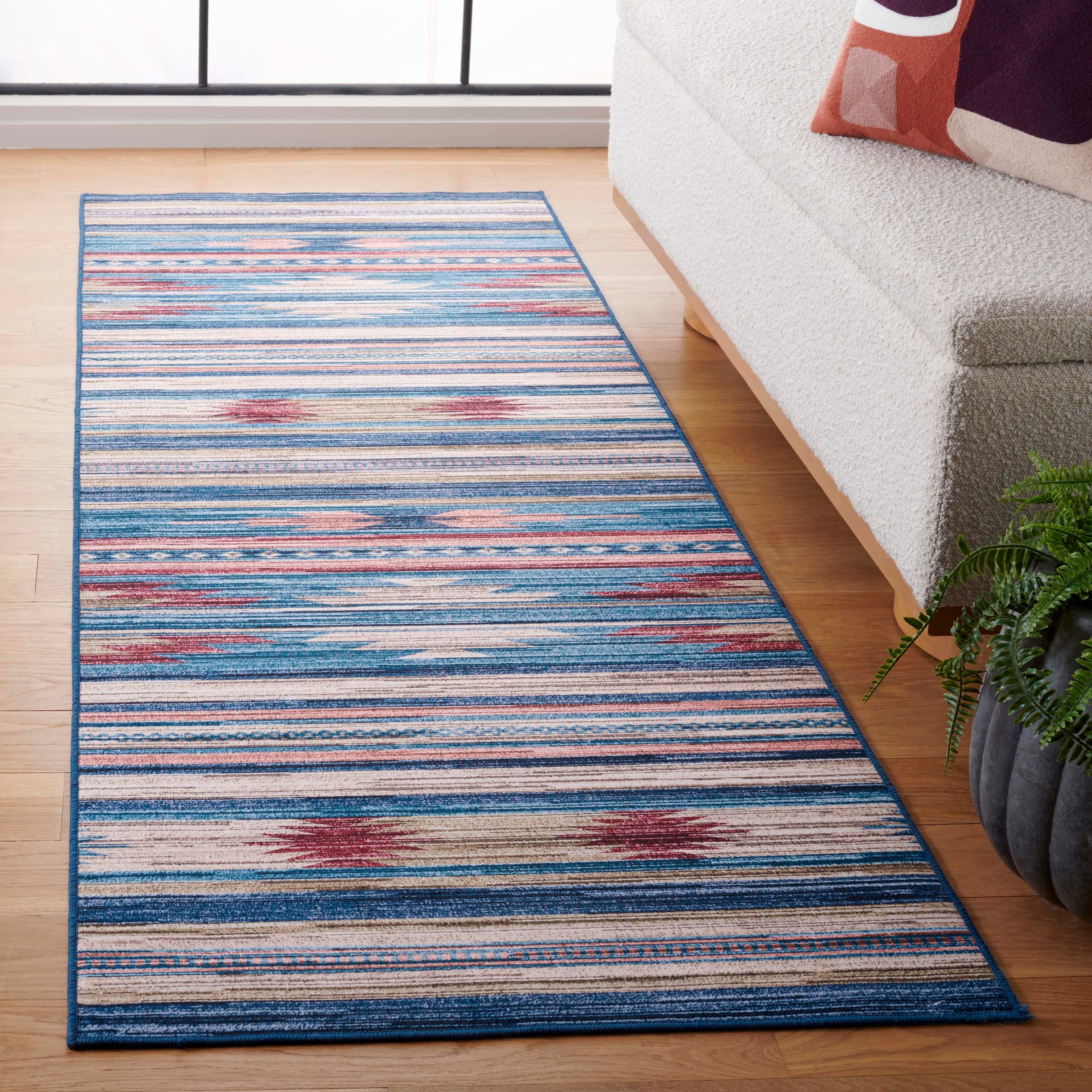 Safavieh Tucson 2' 6" x 8' Runner Rug, Blue/Rust, rollover